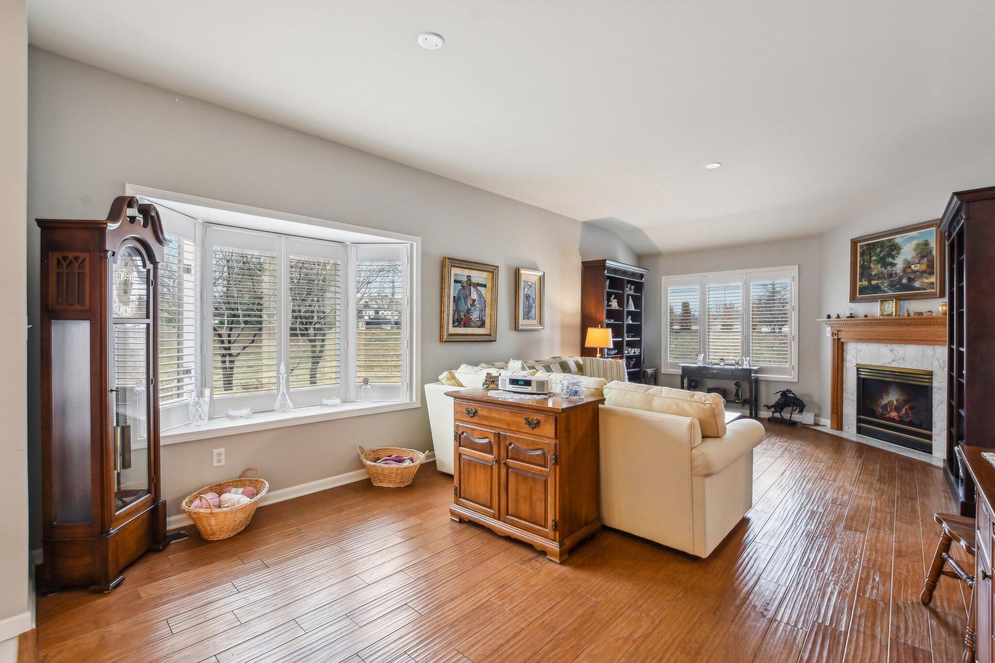 924 Cornwallis Lane
