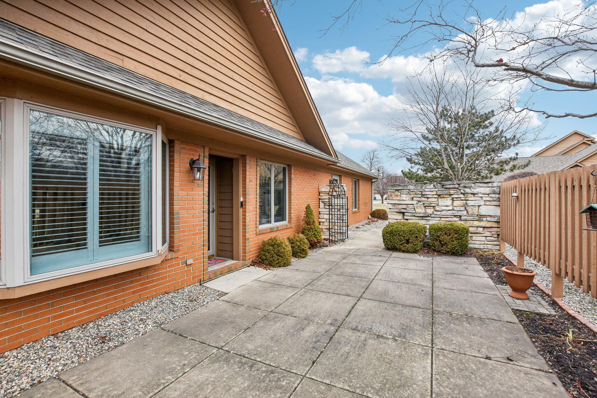 924 Cornwallis Lane