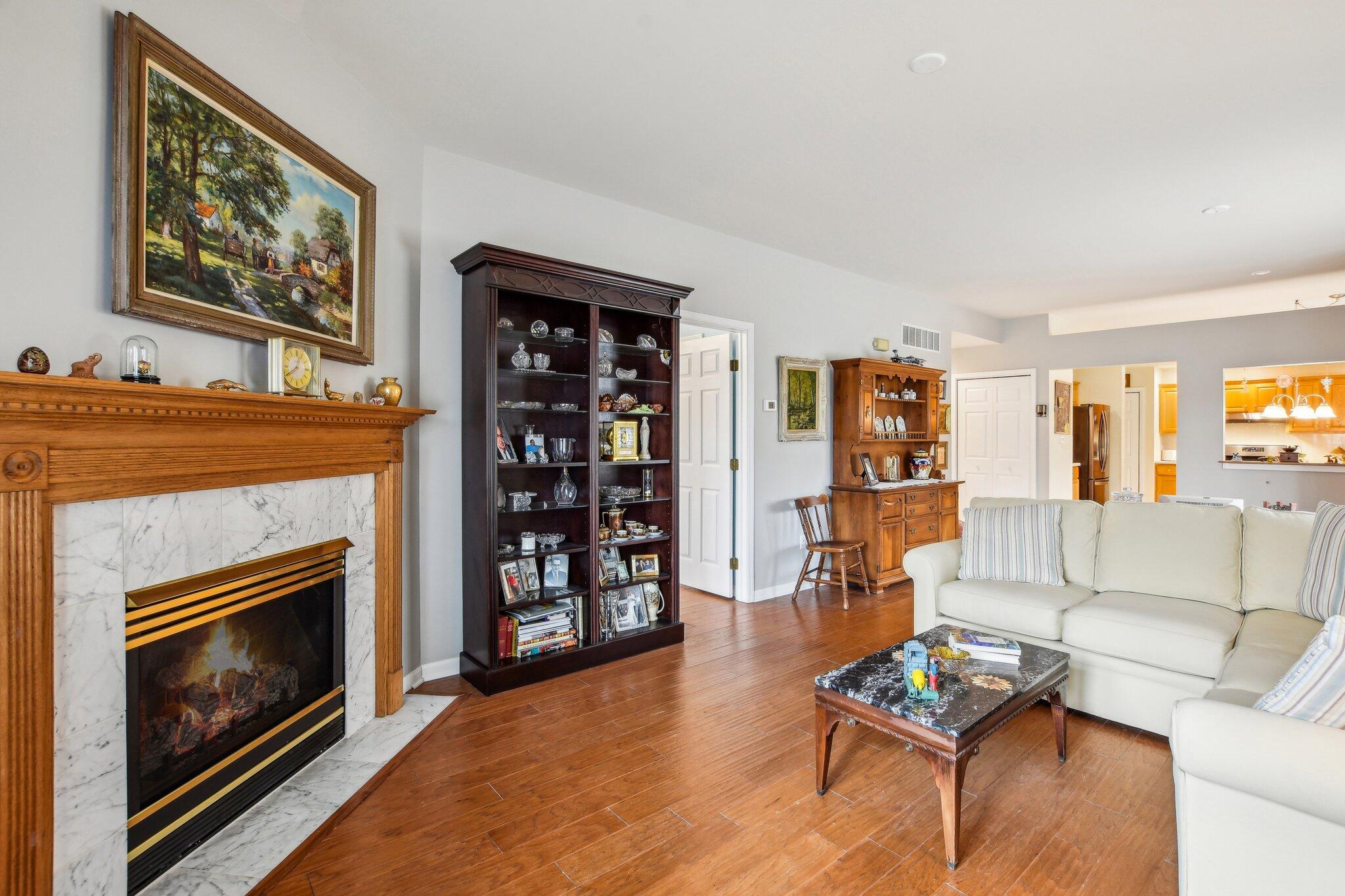 924 Cornwallis Lane