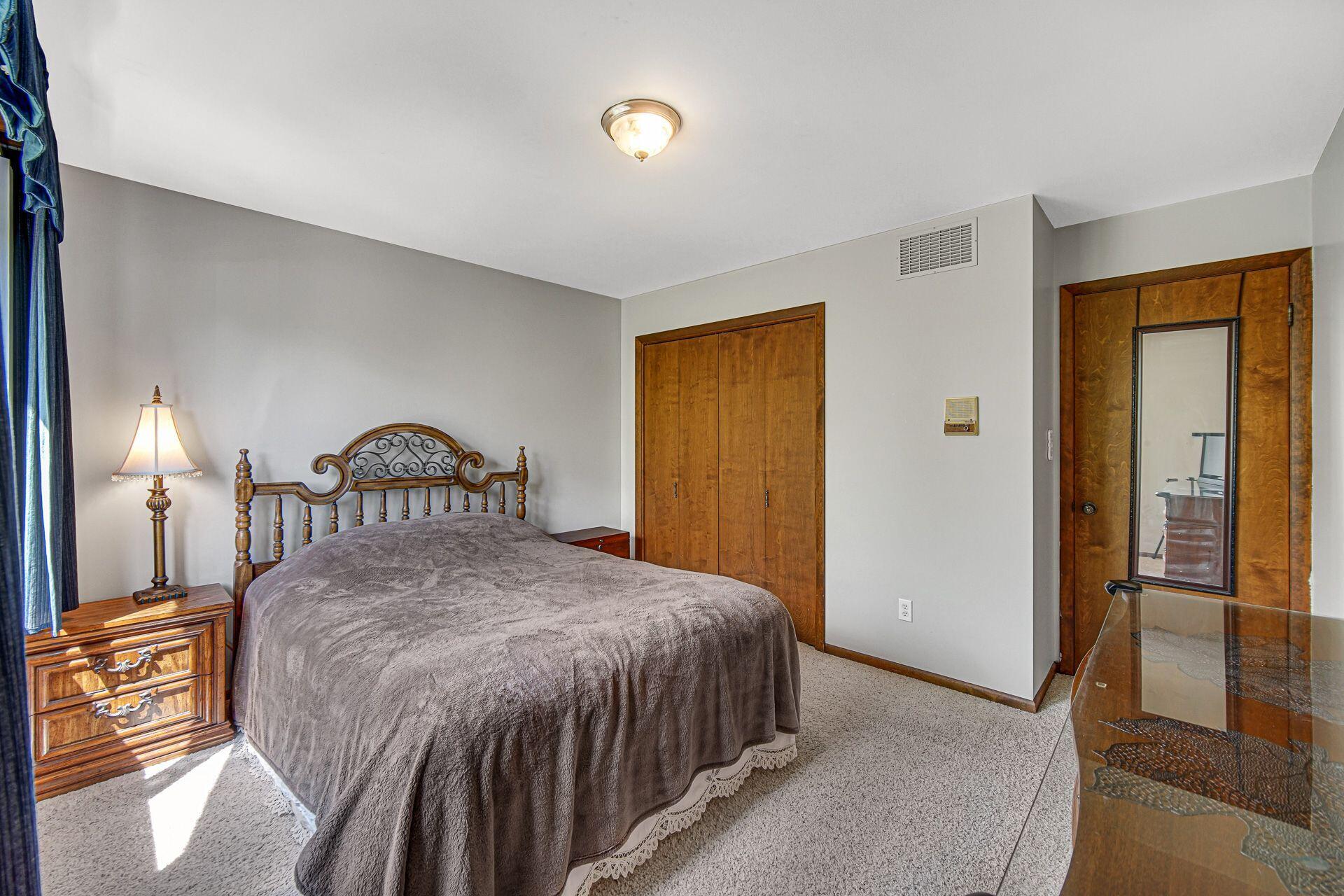 9129 Southwood Drive