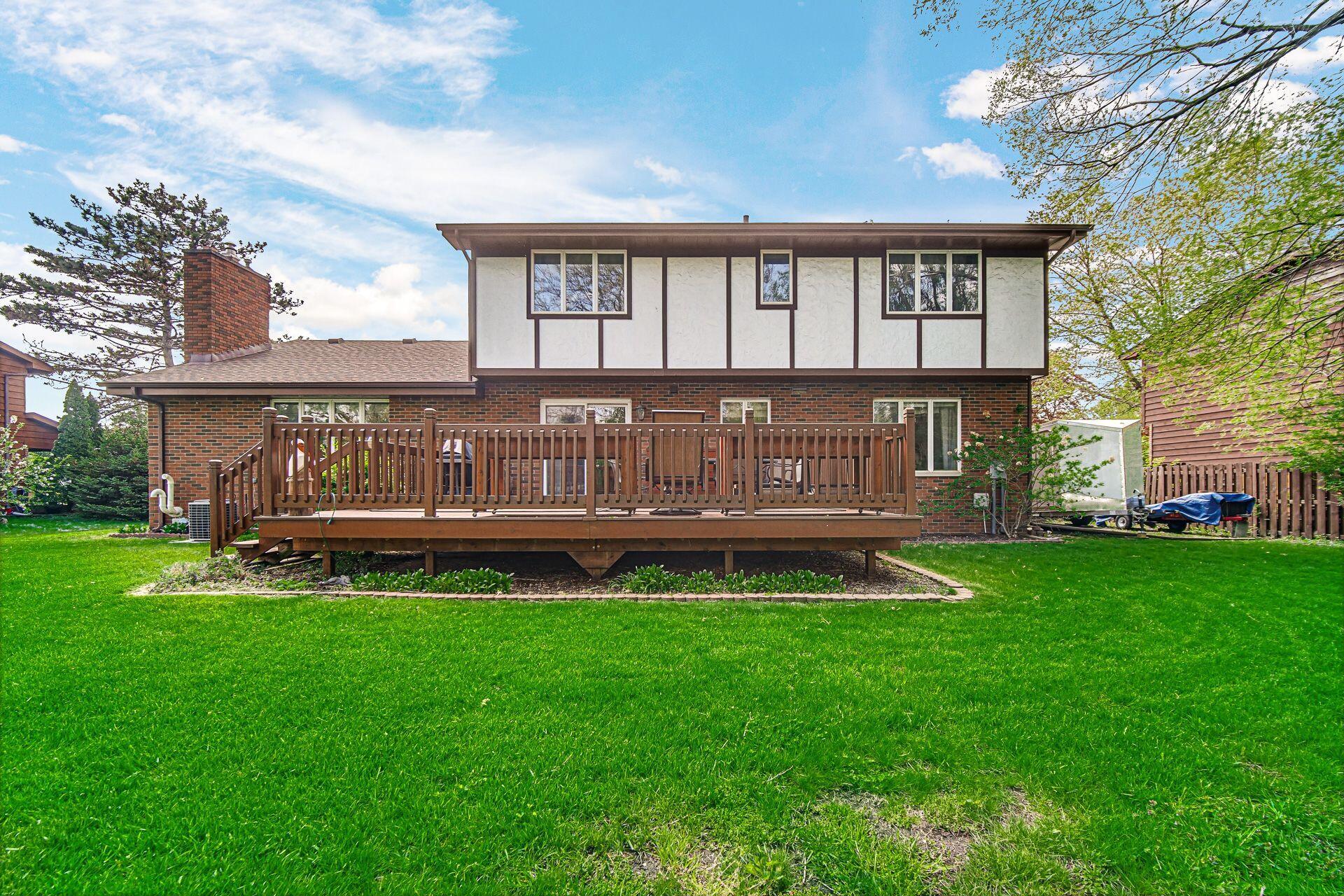 9129 Southwood Drive