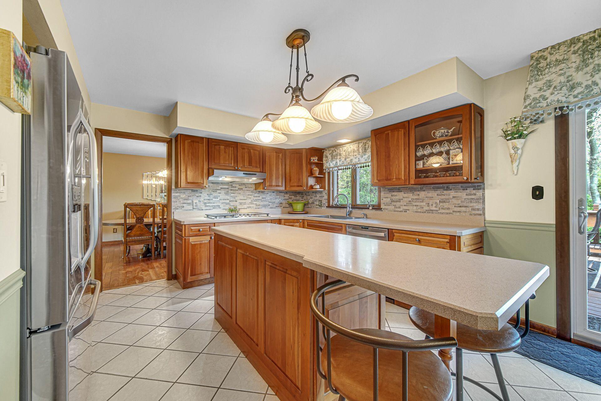 9129 Southwood Drive
