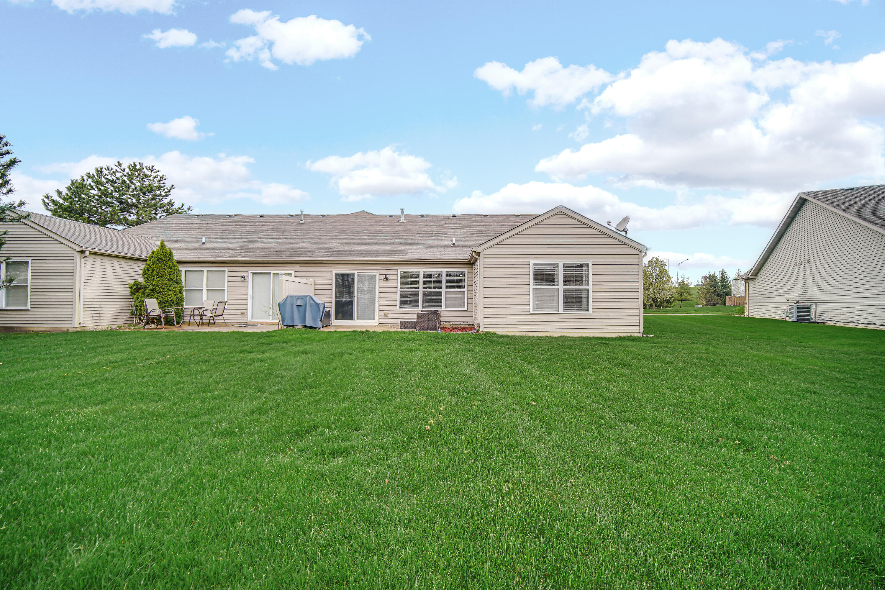 832 Flagstone Drive