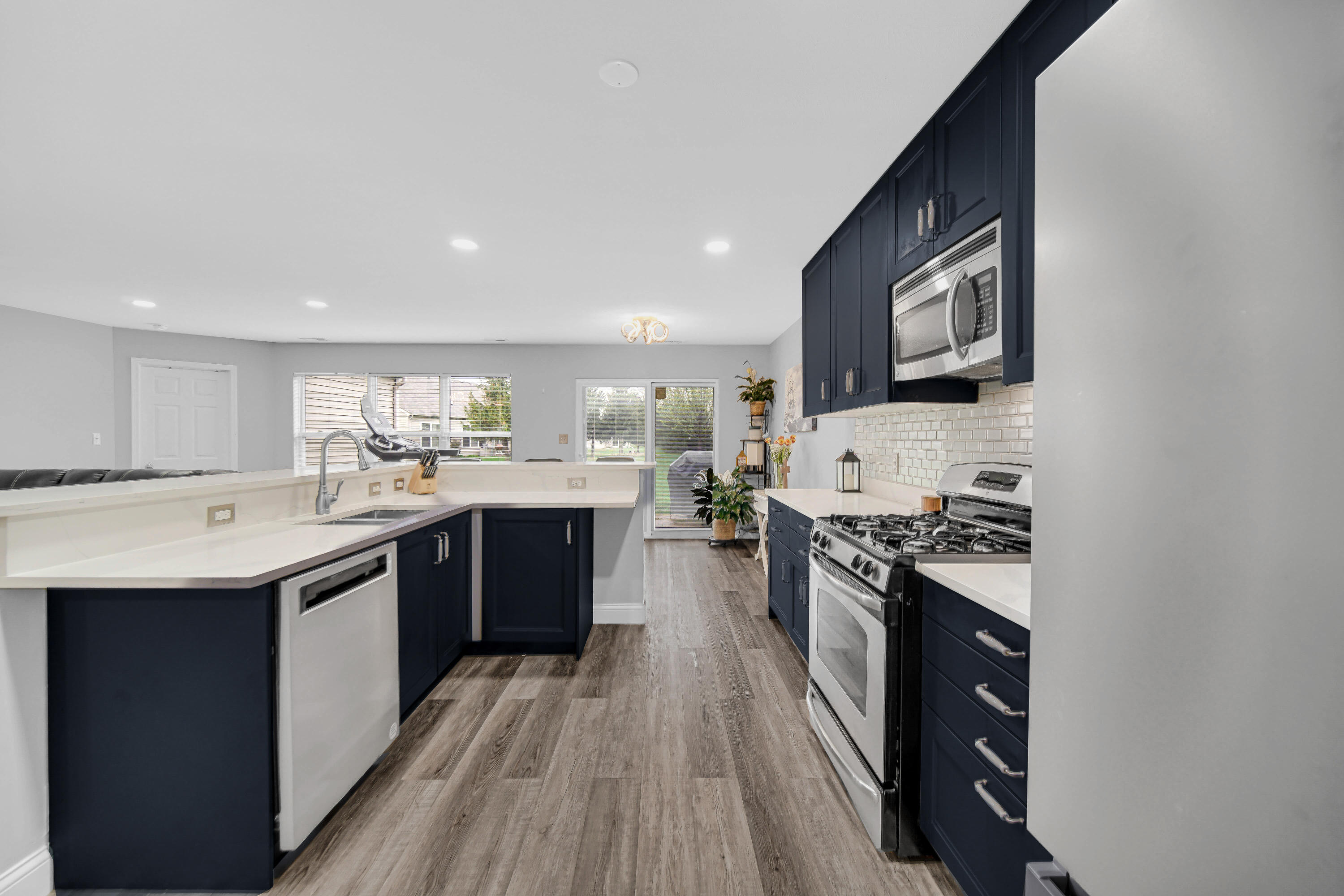 832 Flagstone Drive
