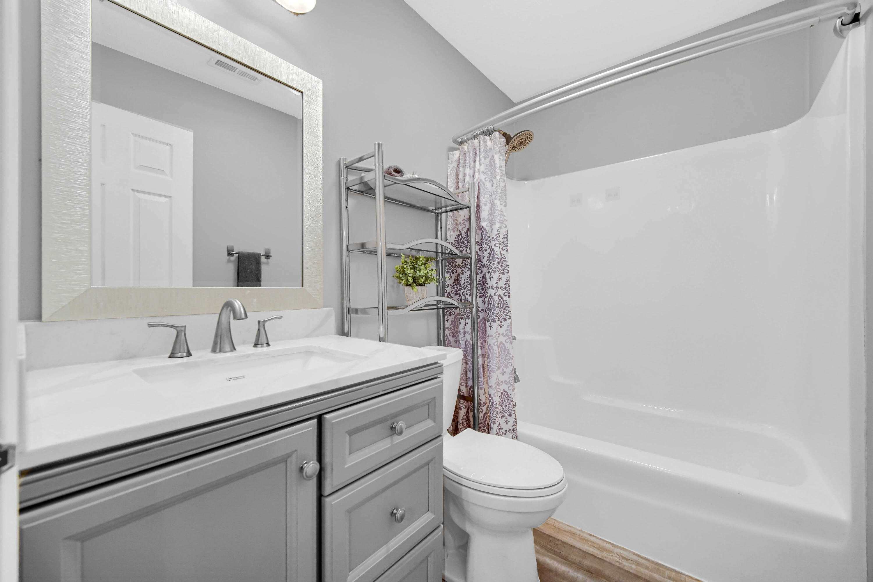 832 Flagstone Drive