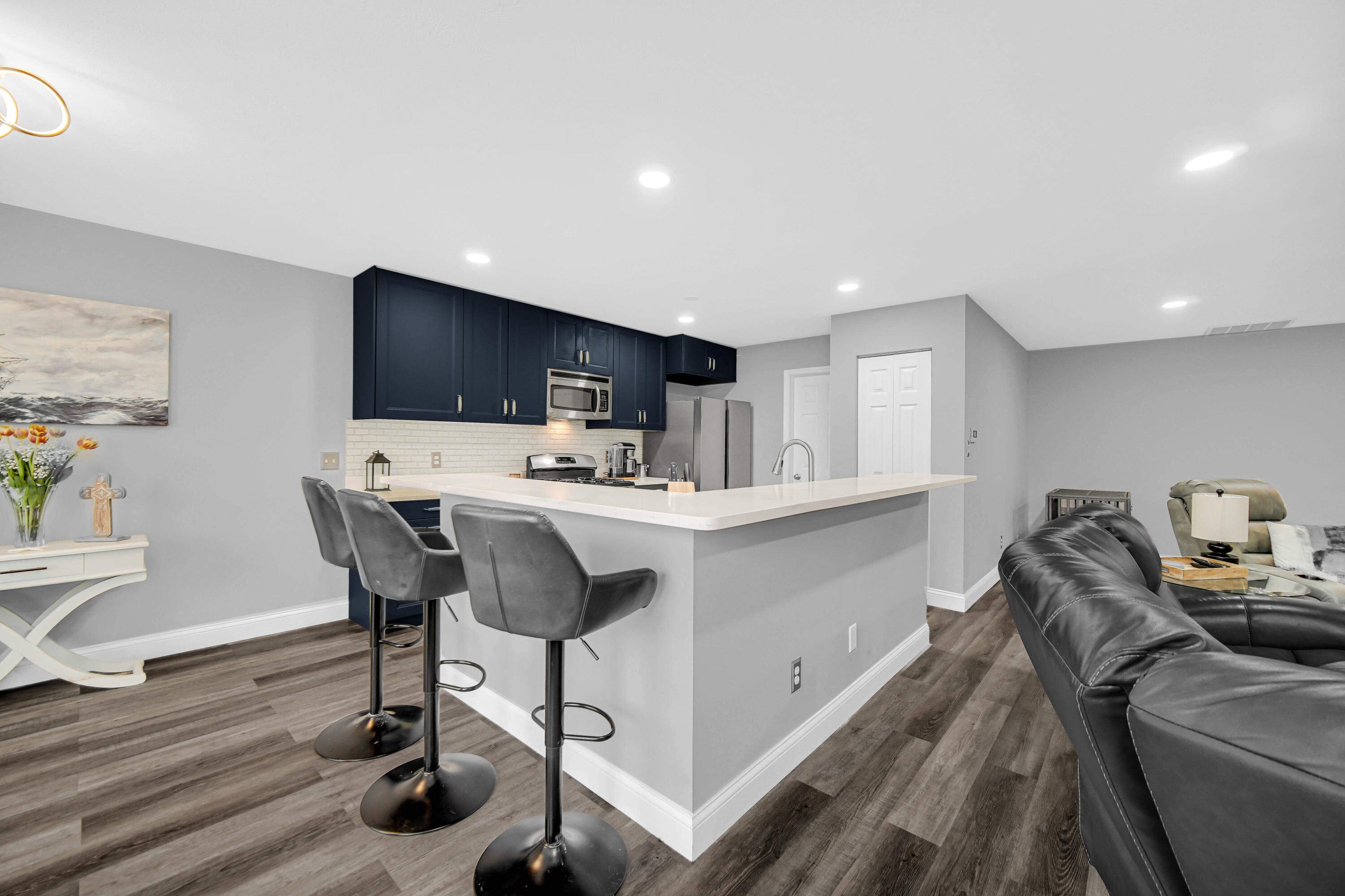 832 Flagstone Drive