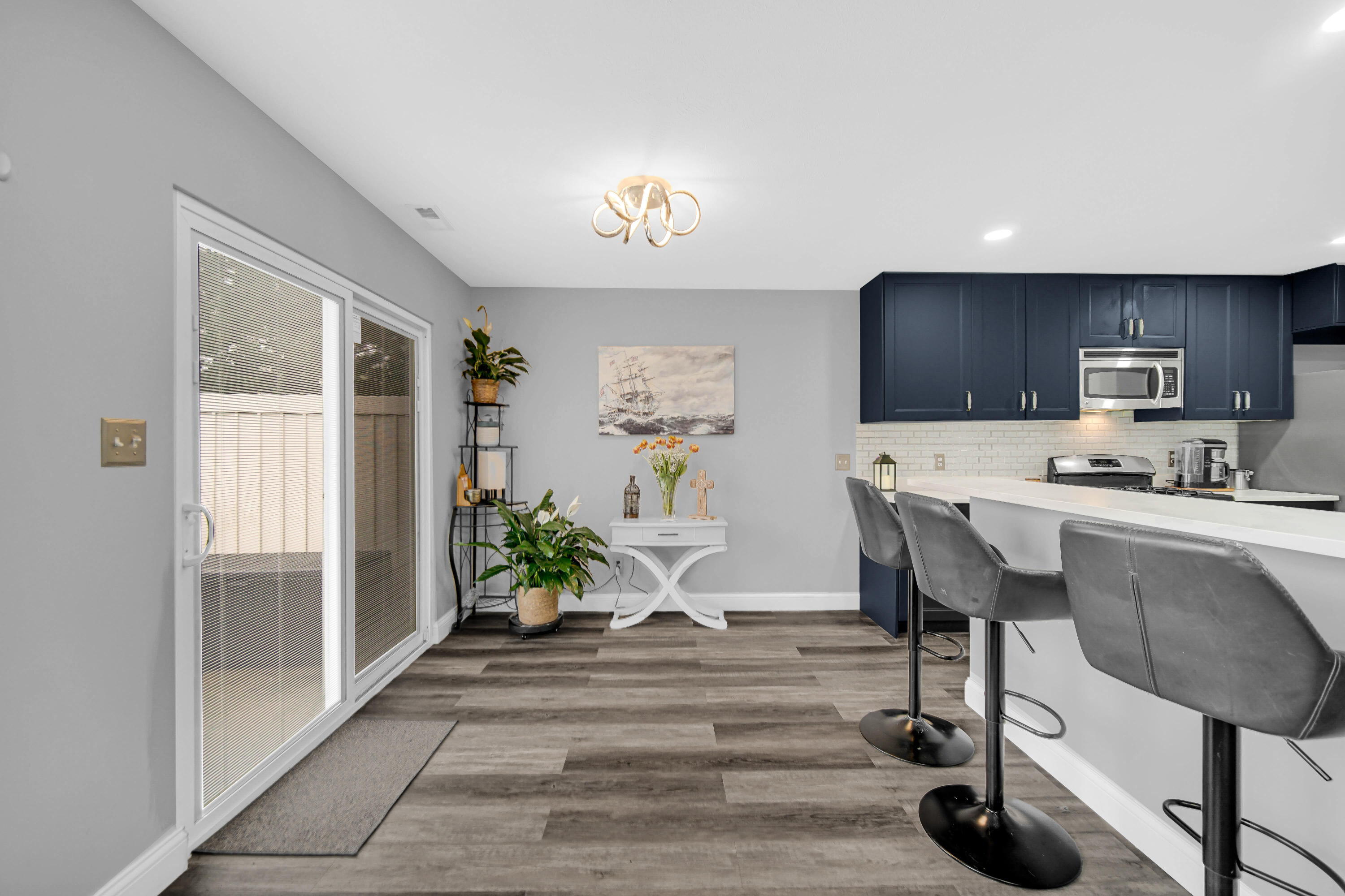 832 Flagstone Drive