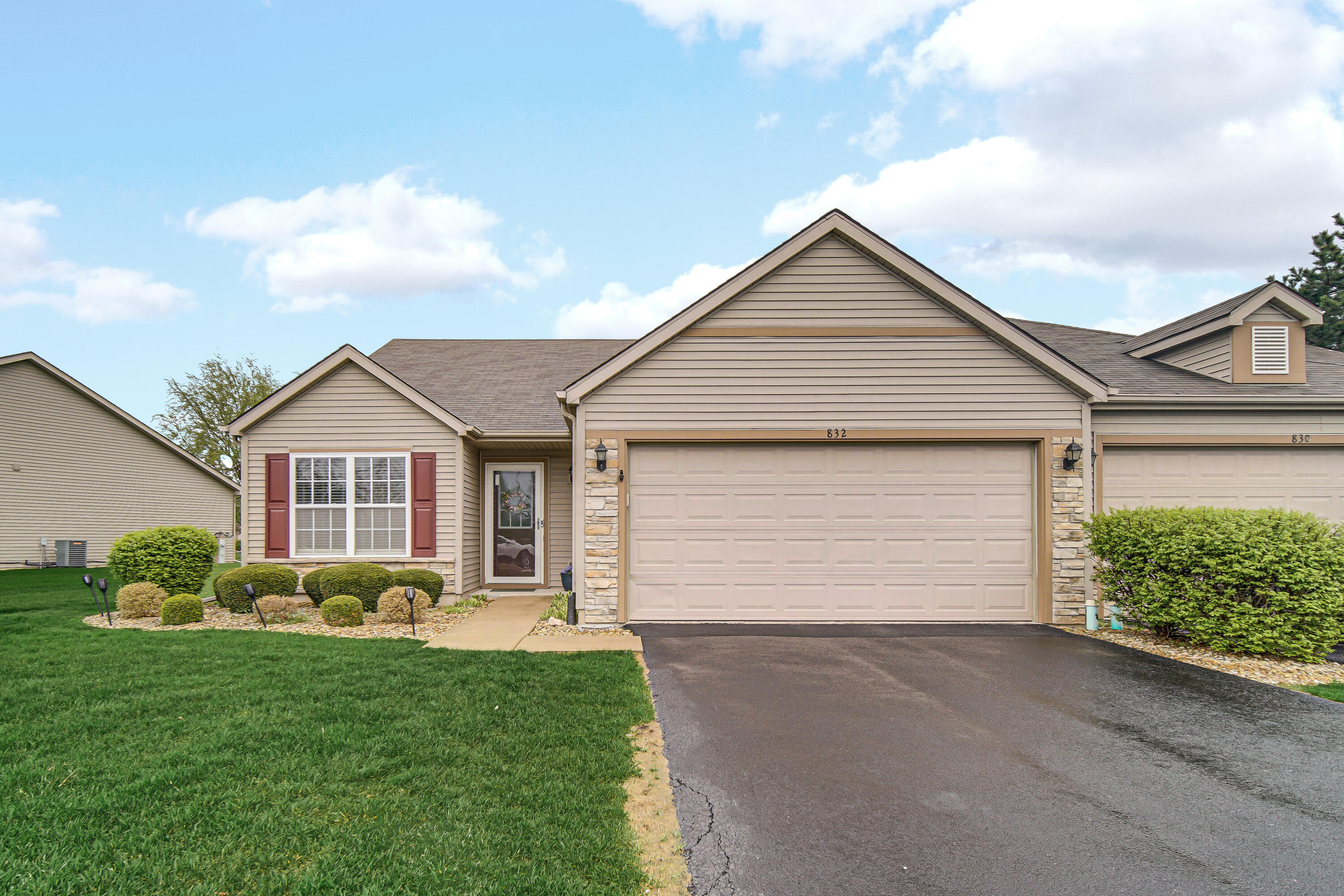 832 Flagstone Drive
