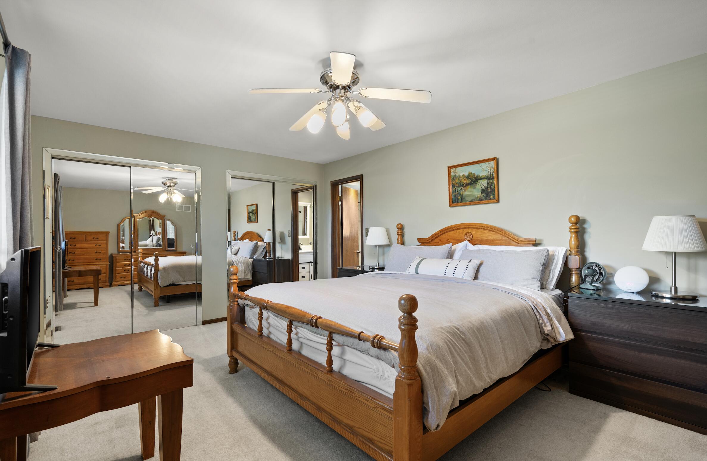 1148 Tamarack Place