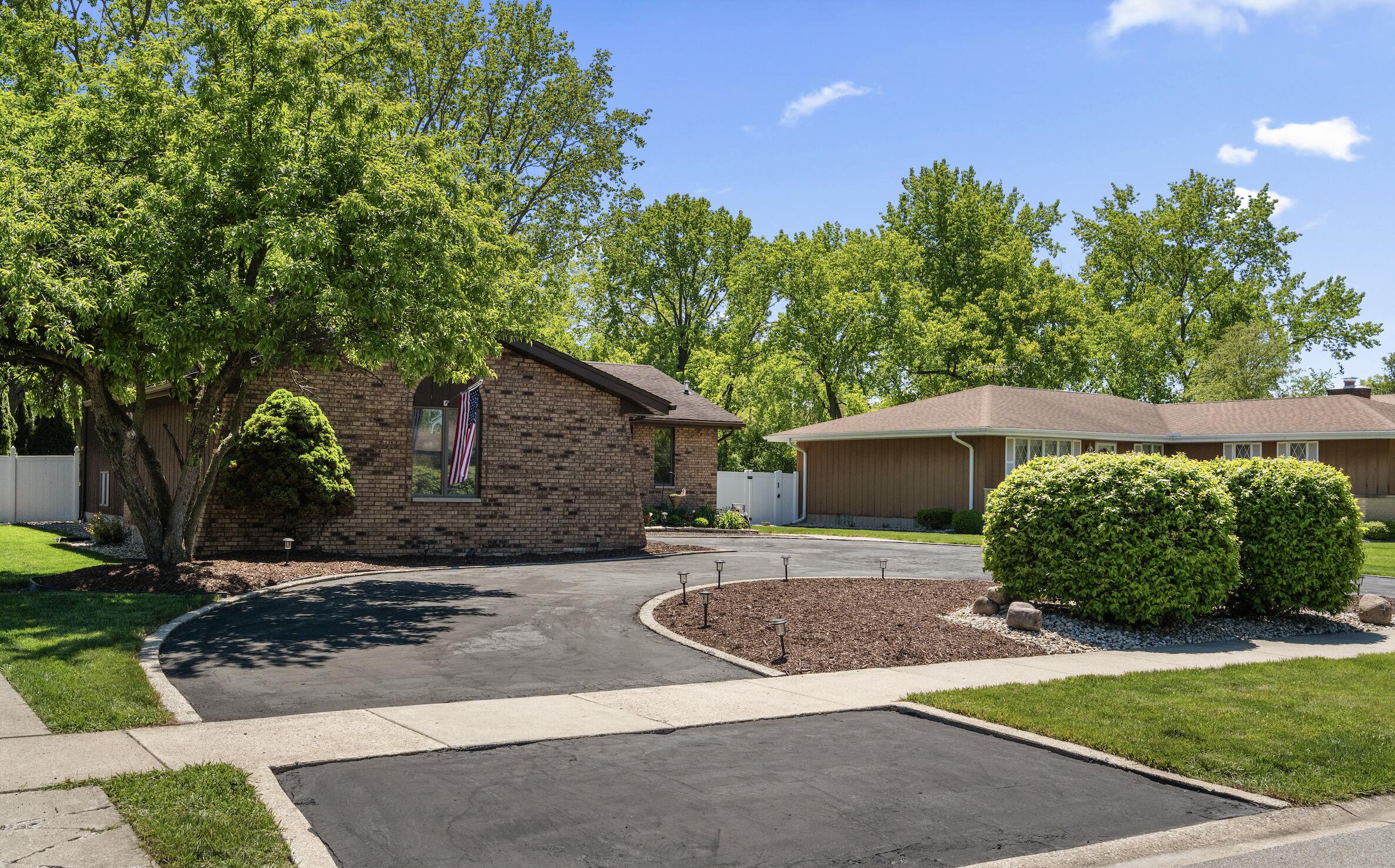 1148 Tamarack Place
