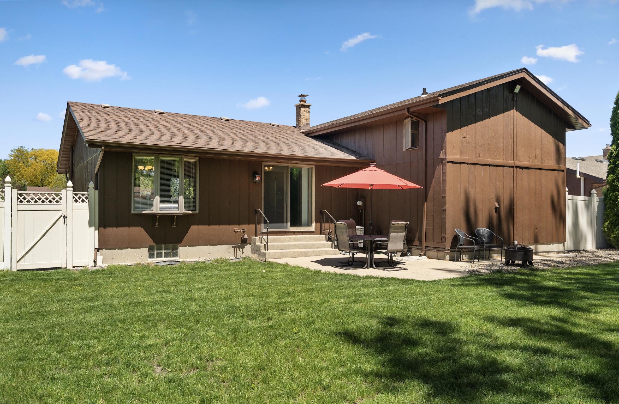 1148 Tamarack Place