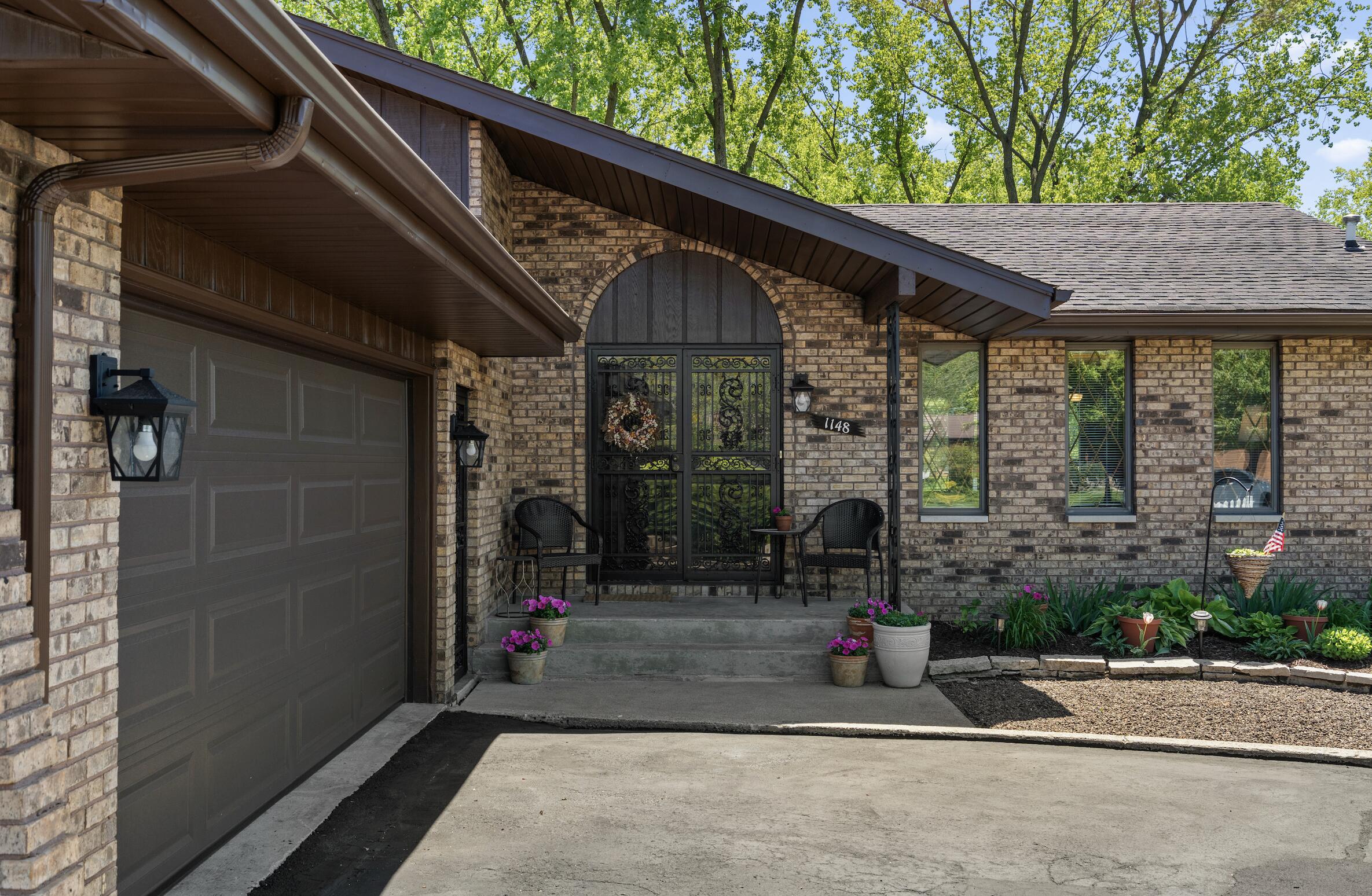 1148 Tamarack Place