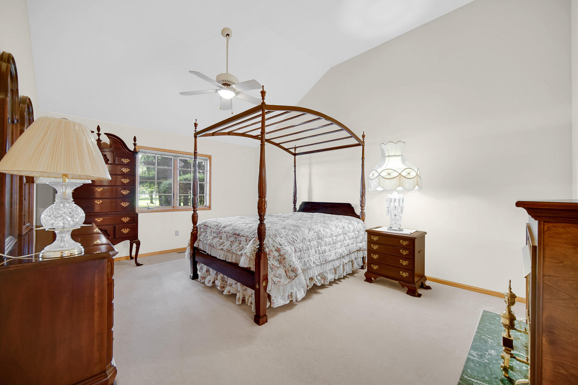 1521 Tamarack Drive