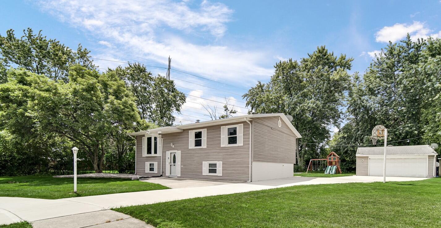 3430 Norman Place