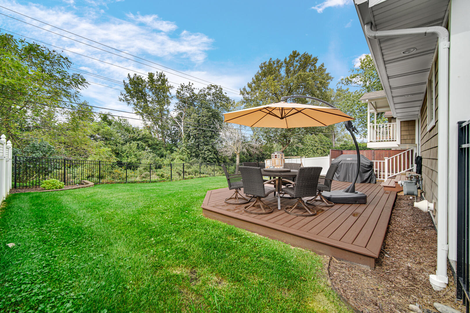 9424 Chestnut Lane