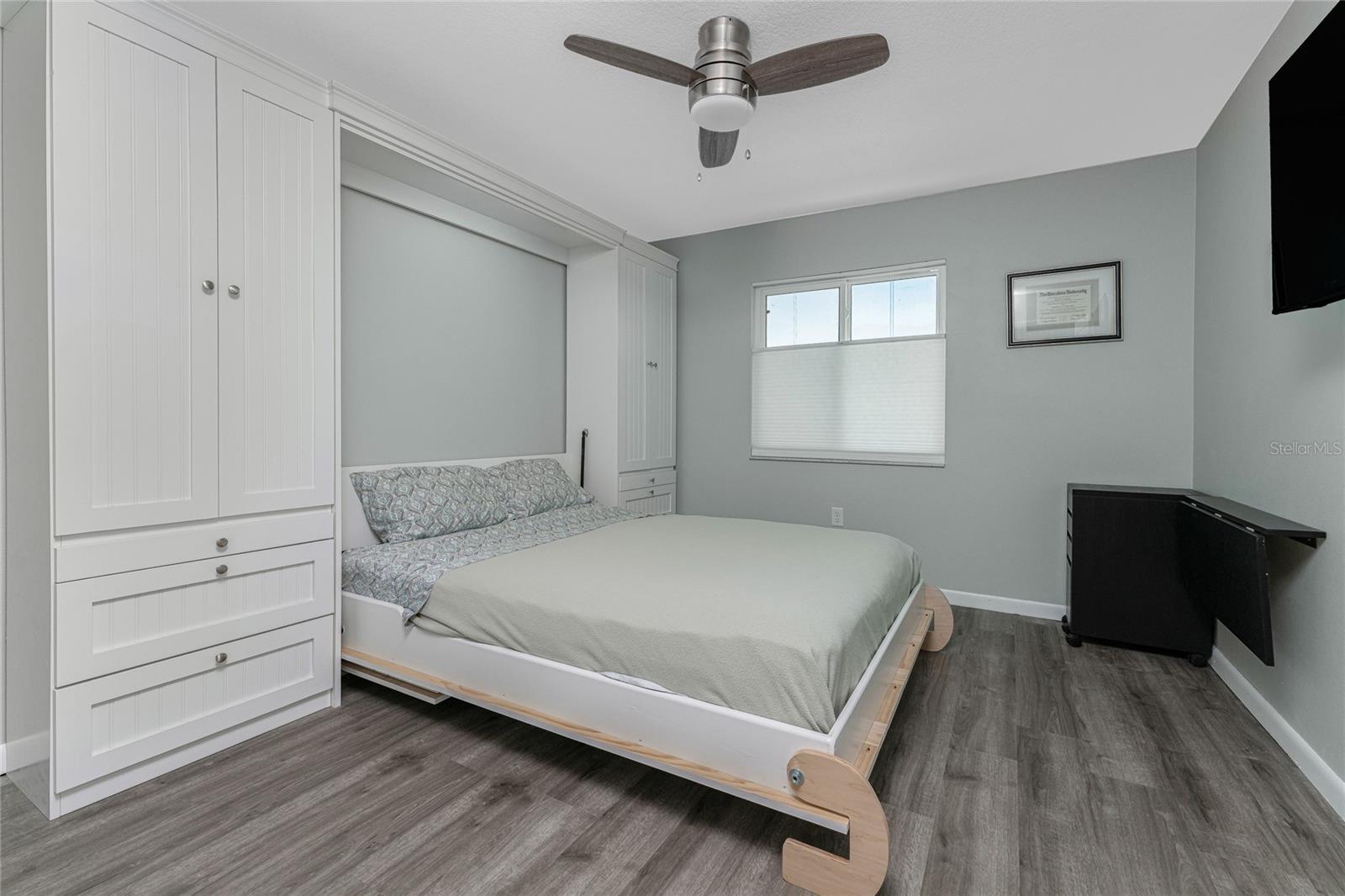 1500 PARK BEACH CIR #4B