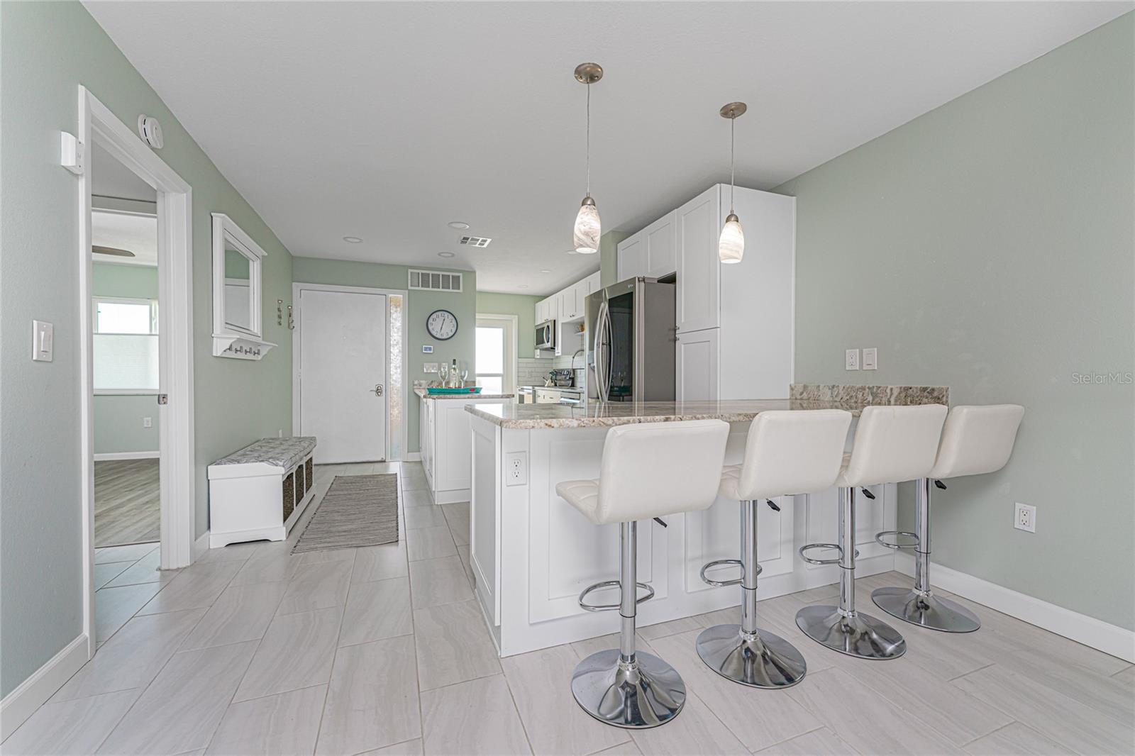 1500 PARK BEACH CIR #4B