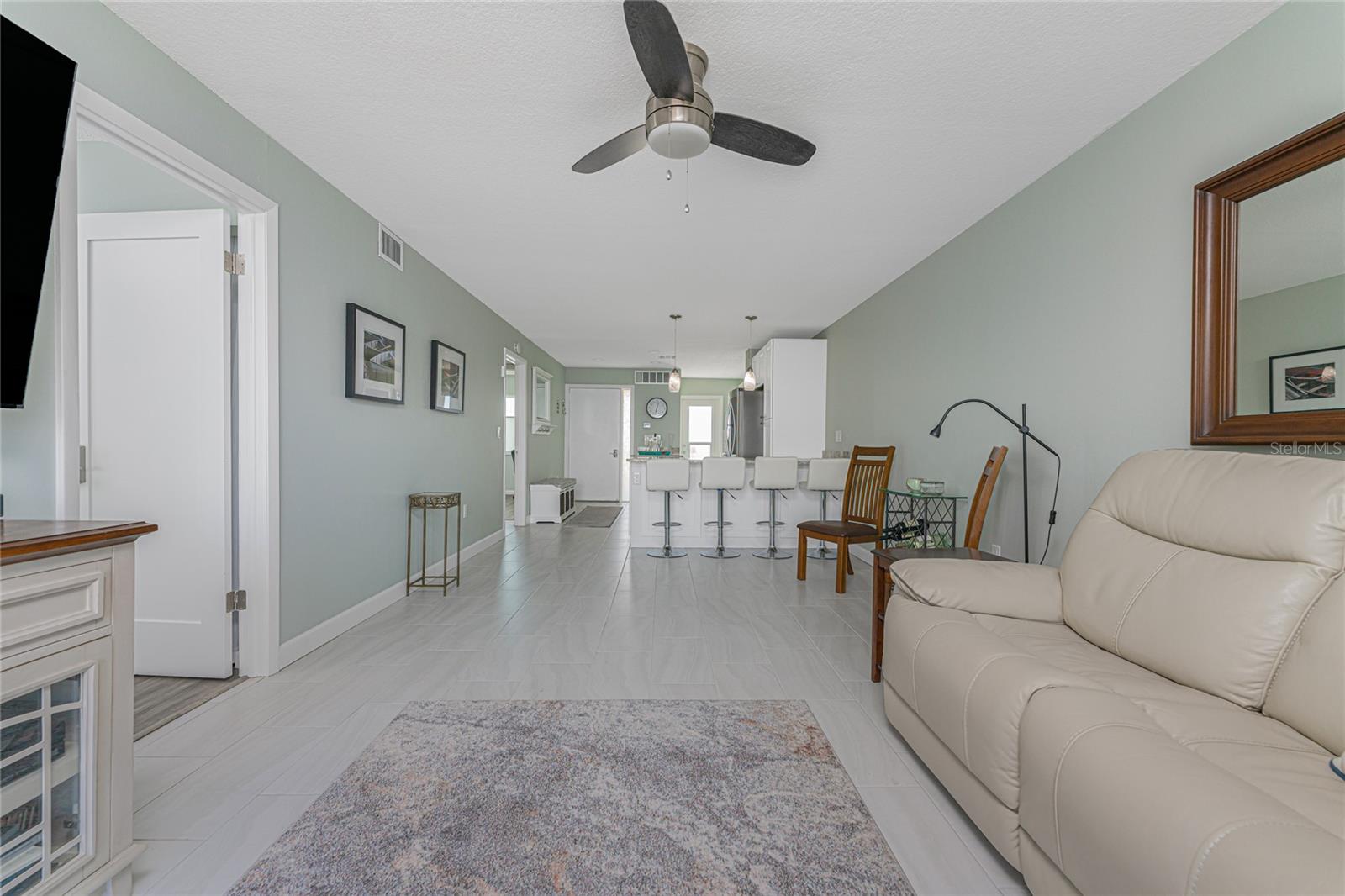 1500 PARK BEACH CIR #4B