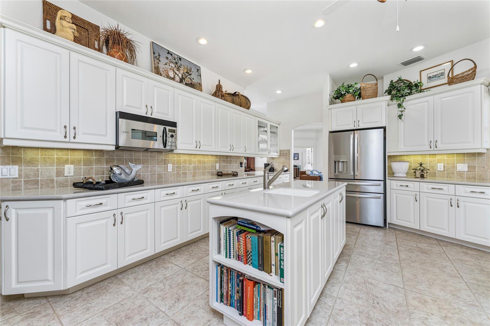 4015 TURTLE DOVE CIR