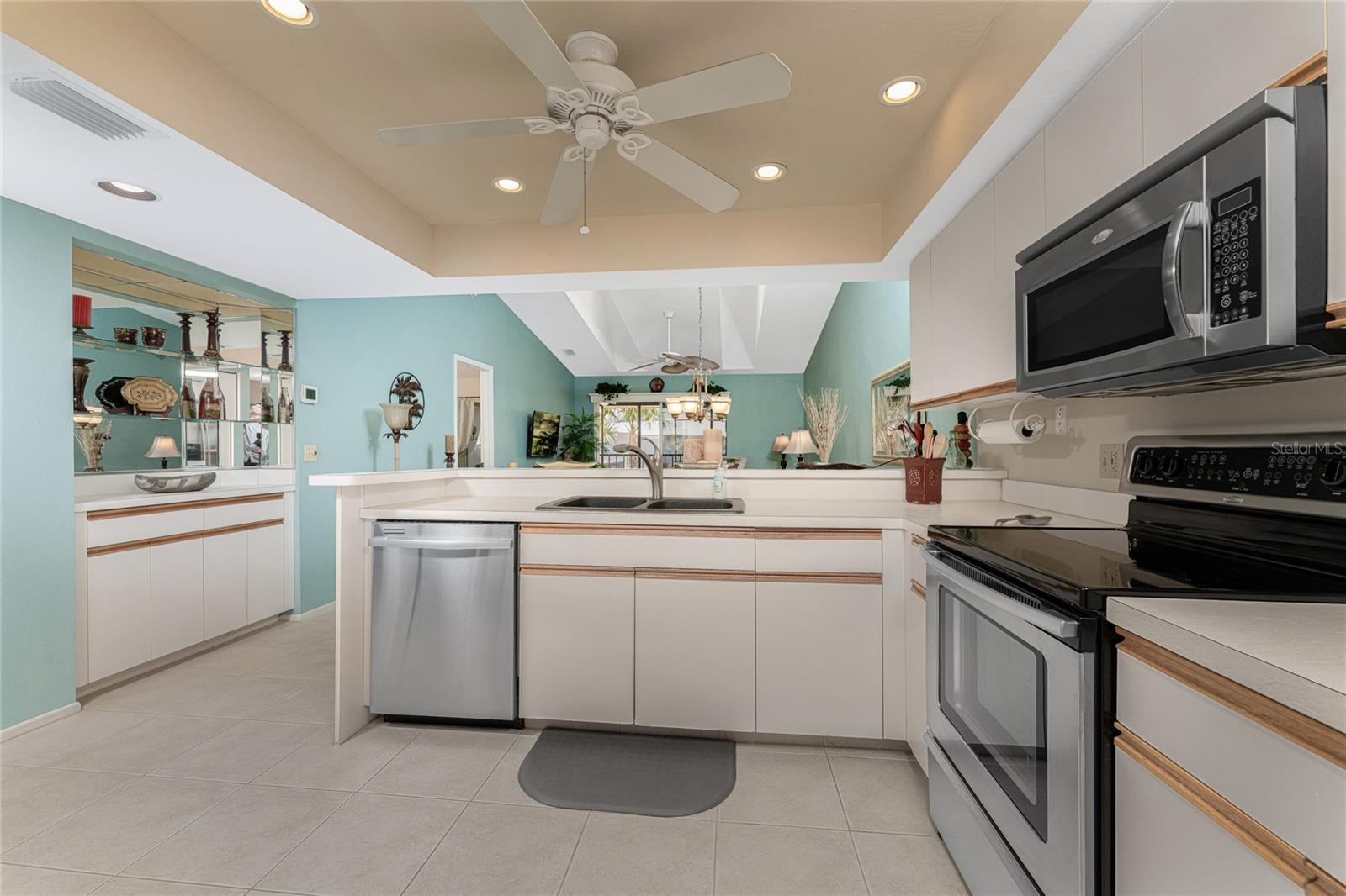 6800 PLACIDA RD #2006