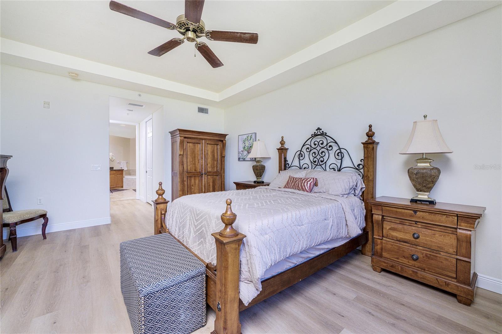 85 VIVANTE BLVD #8524