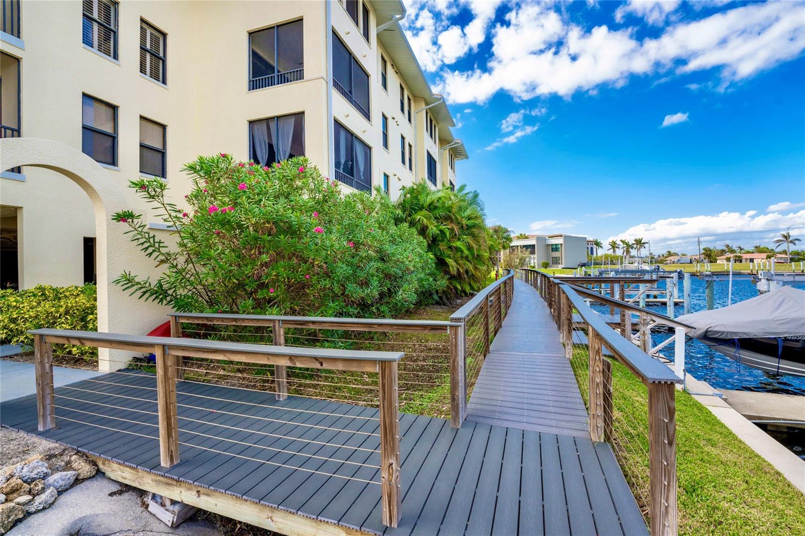 1340 ROCK DOVE CT #121