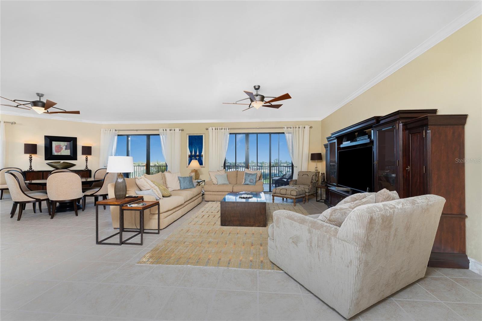 88 VIVANTE BLVD #8845/405