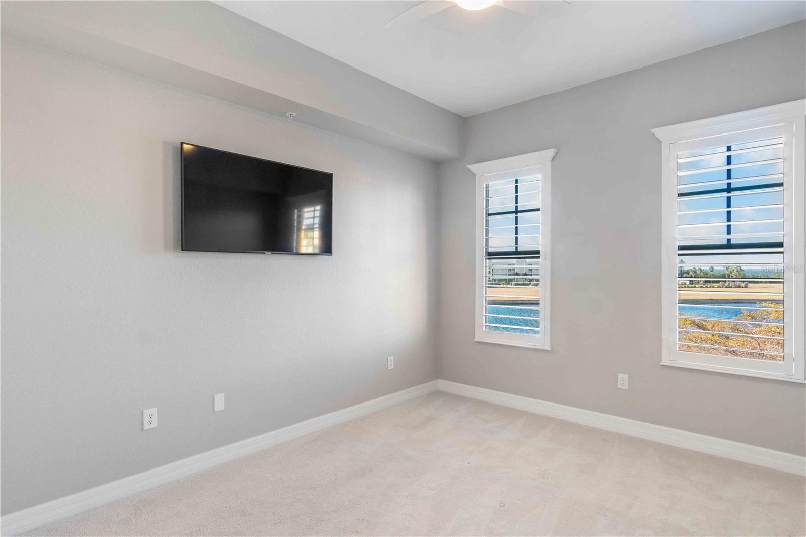 99 VIVANTE BLVD #311