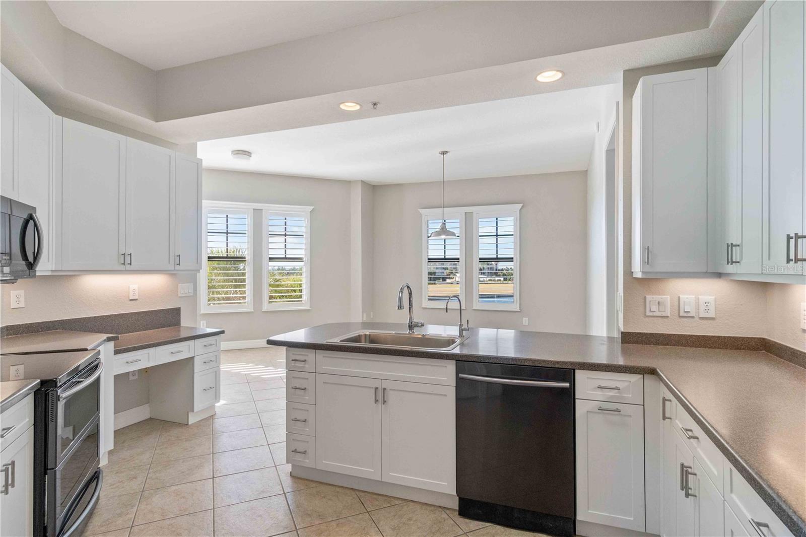 99 VIVANTE BLVD #311
