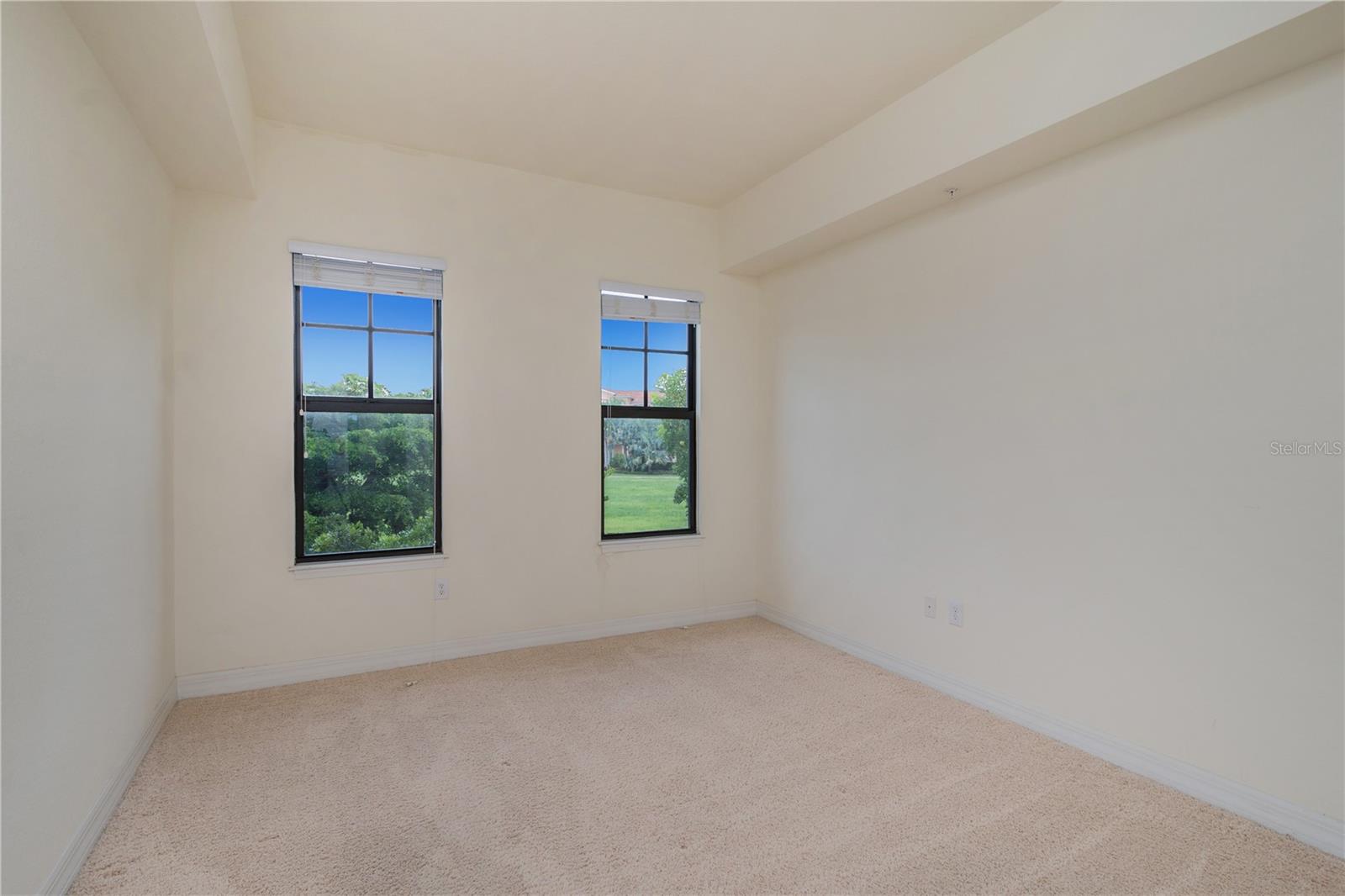 95 VIVANTE BLVD #207