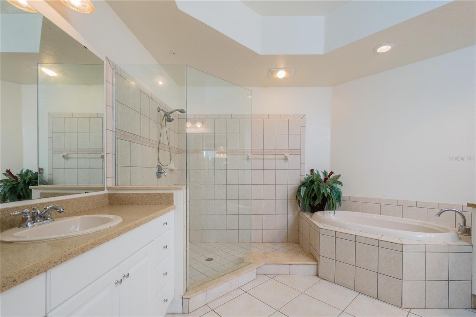 95 VIVANTE BLVD #207