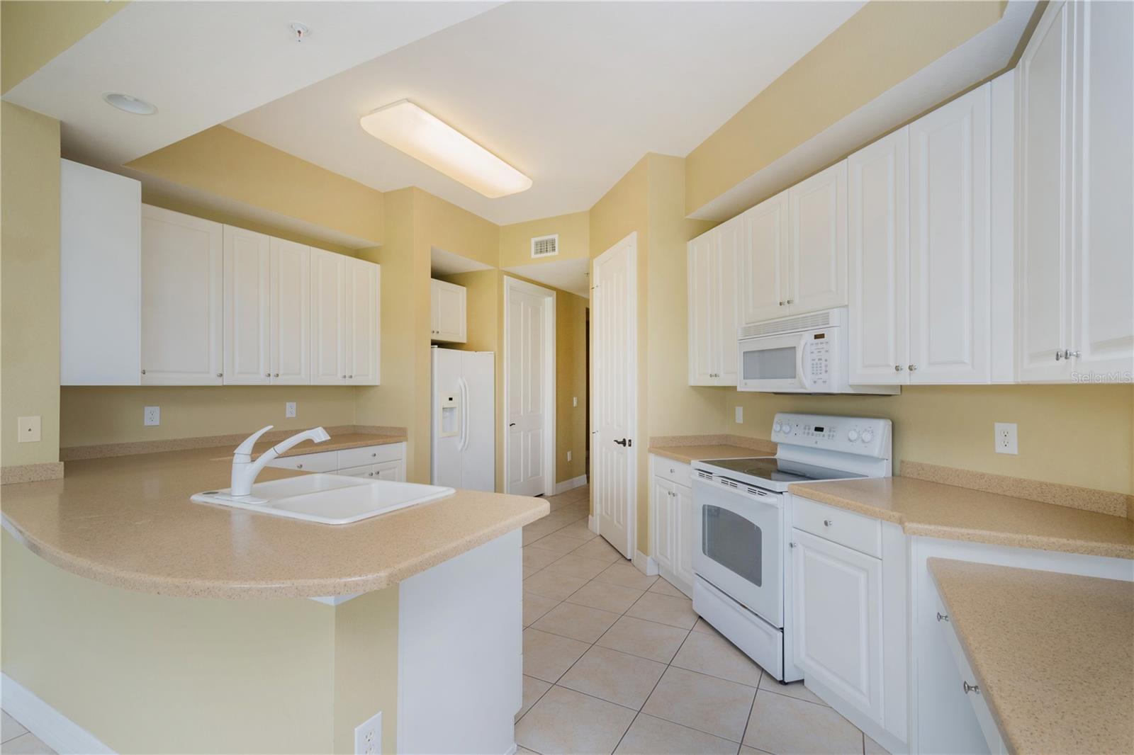 95 VIVANTE BLVD #207