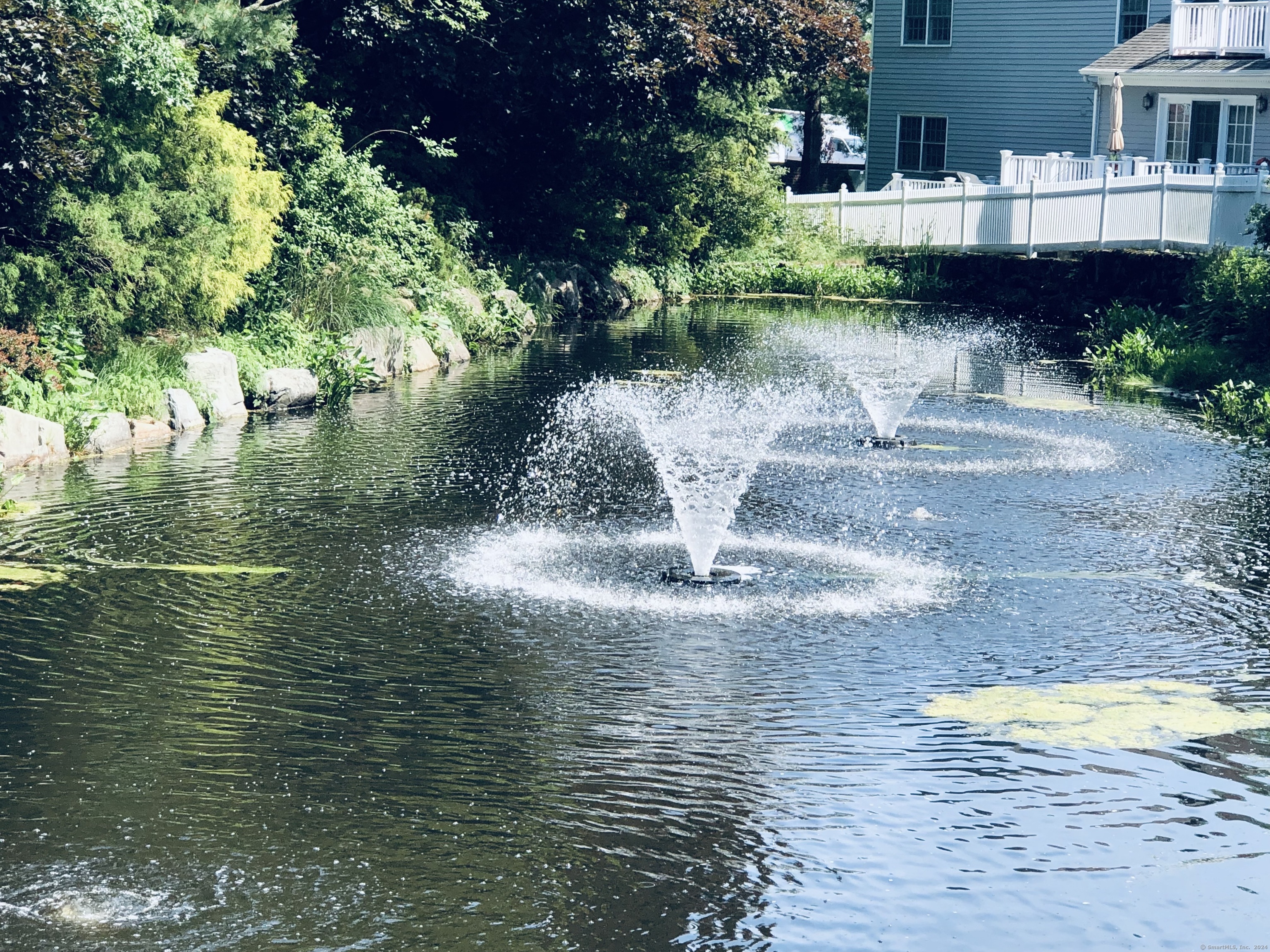 11 Pond Lane 11