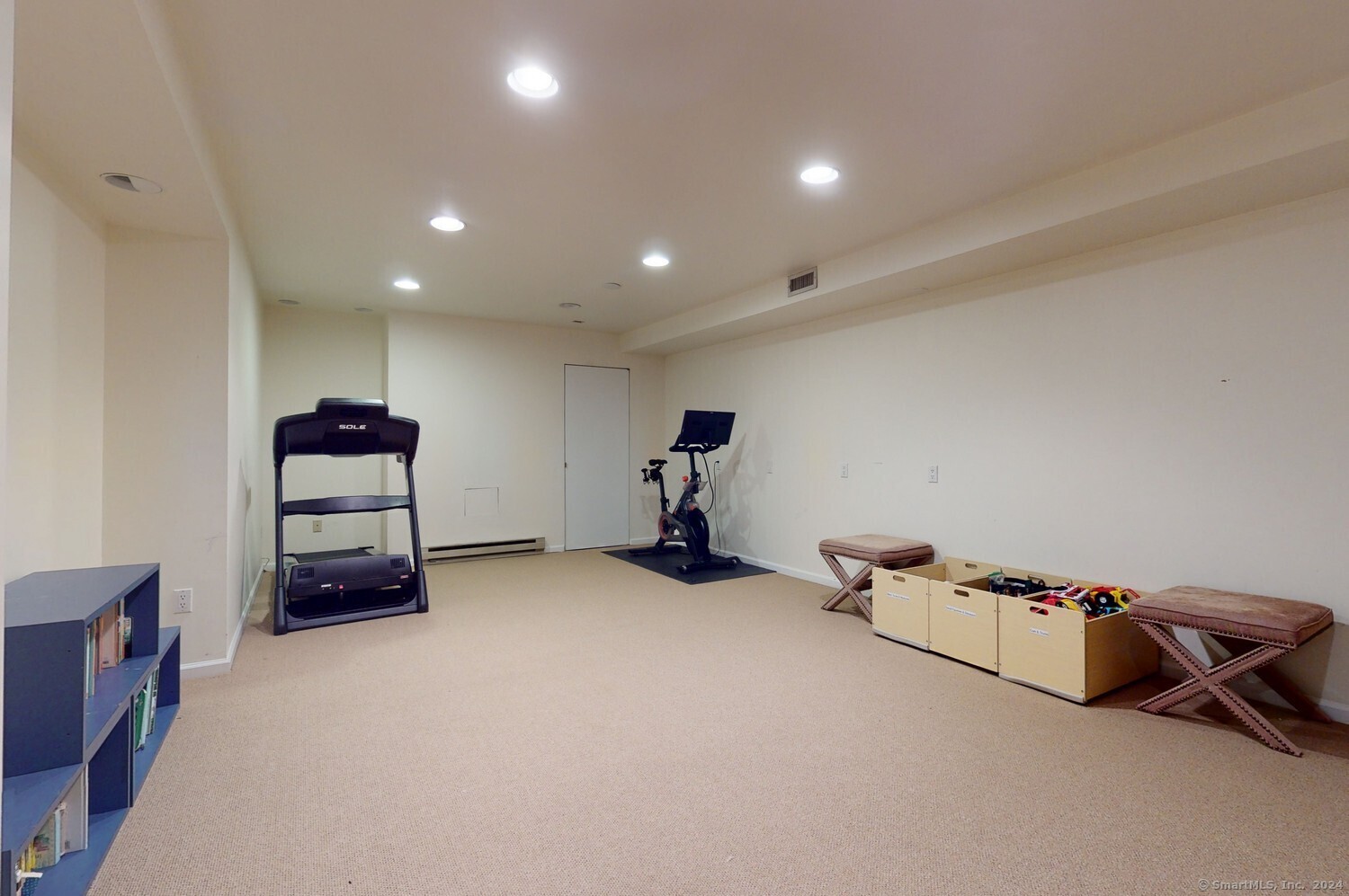 155 Field Point Road APT 5N