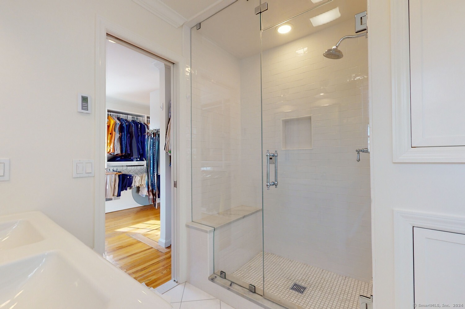 155 Field Point Road APT 5N