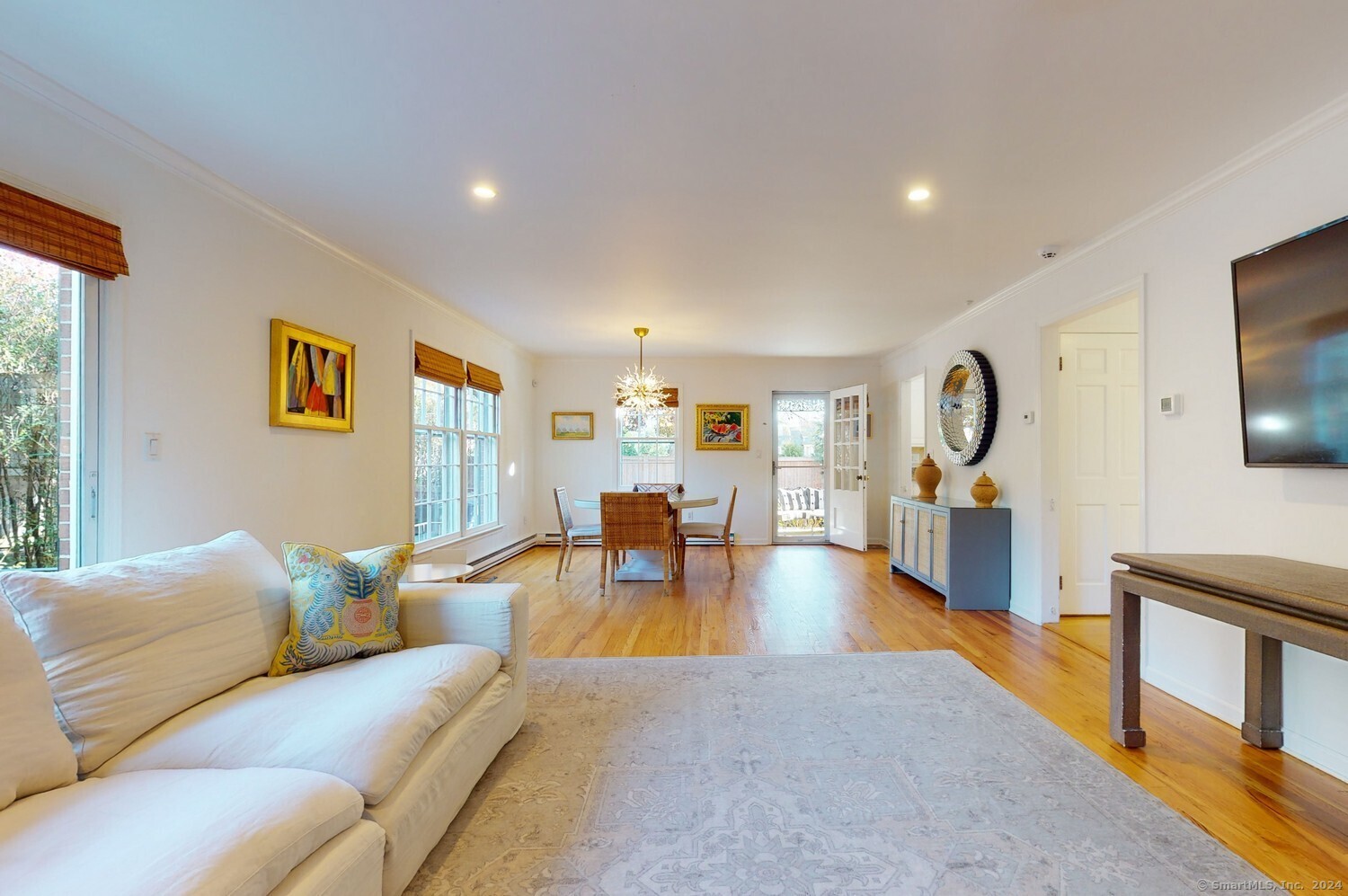 155 Field Point Road APT 5N