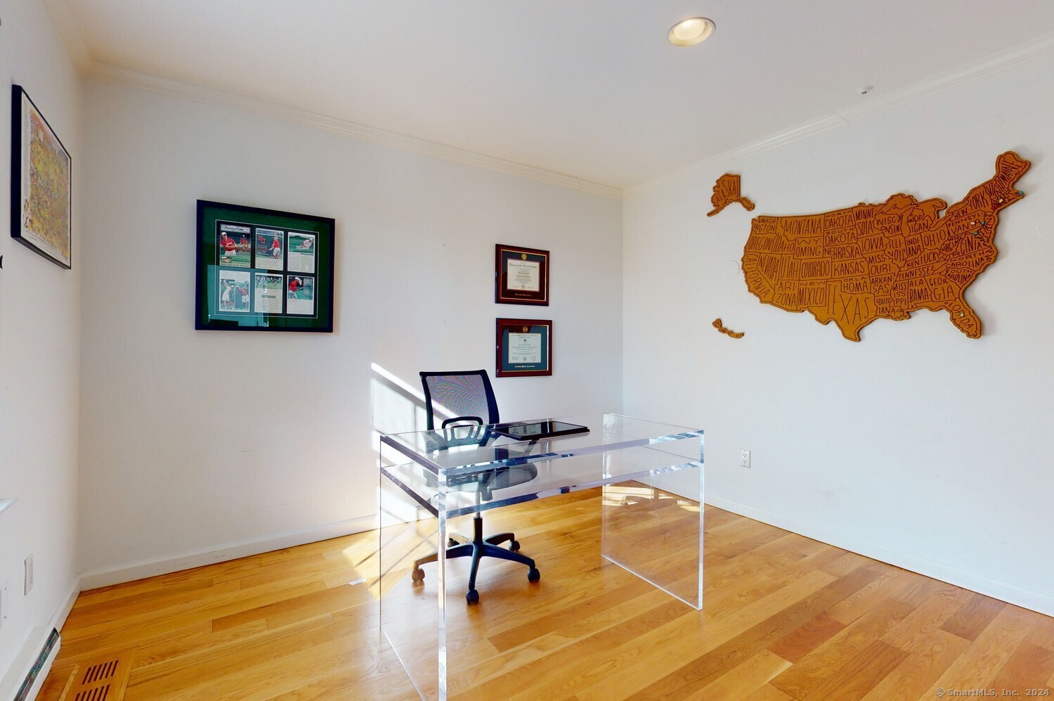 155 Field Point Road APT 5N