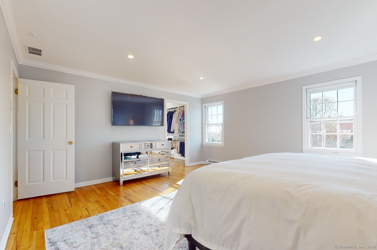155 Field Point Road APT 5N