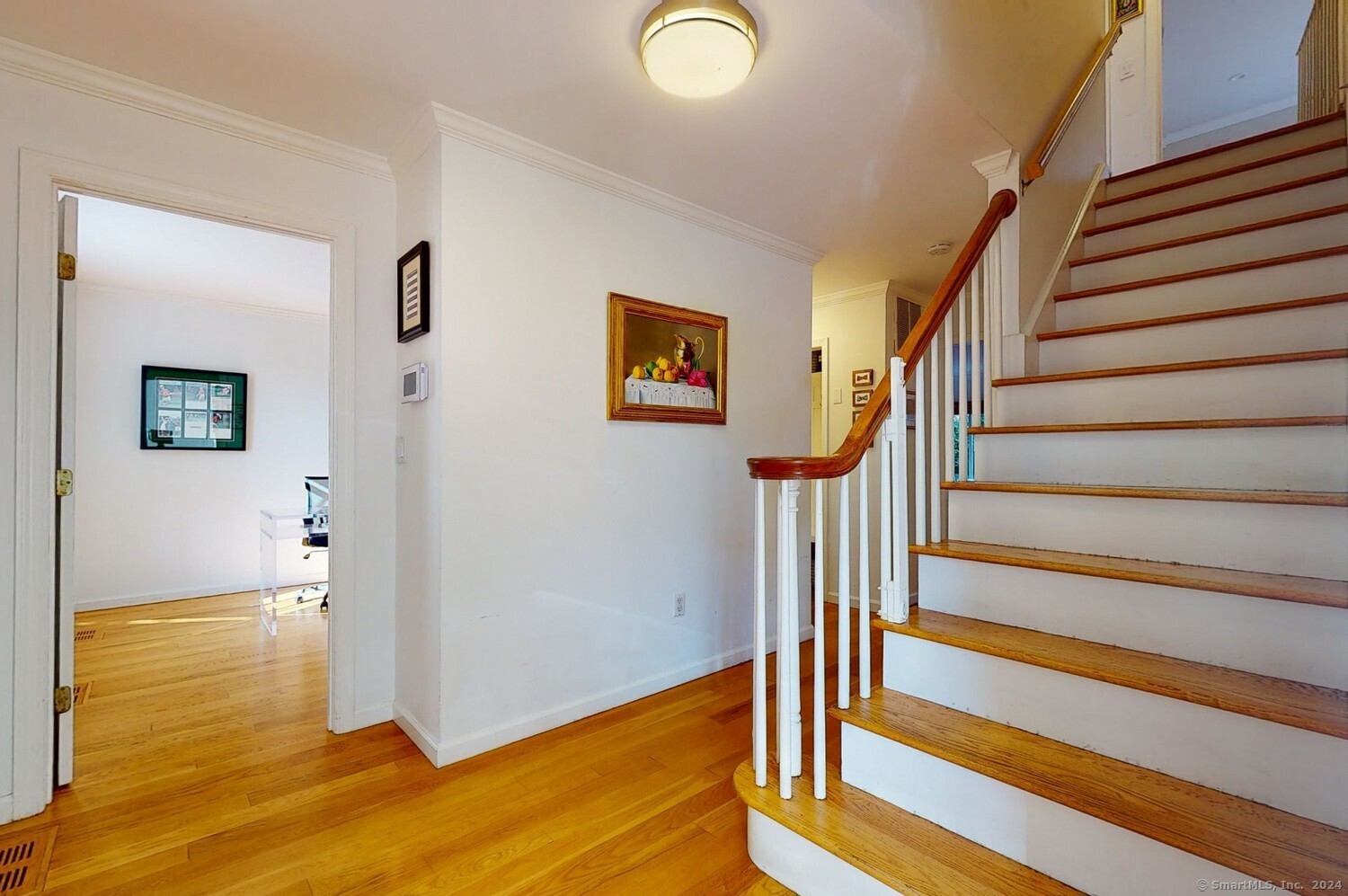 155 Field Point Road APT 5N