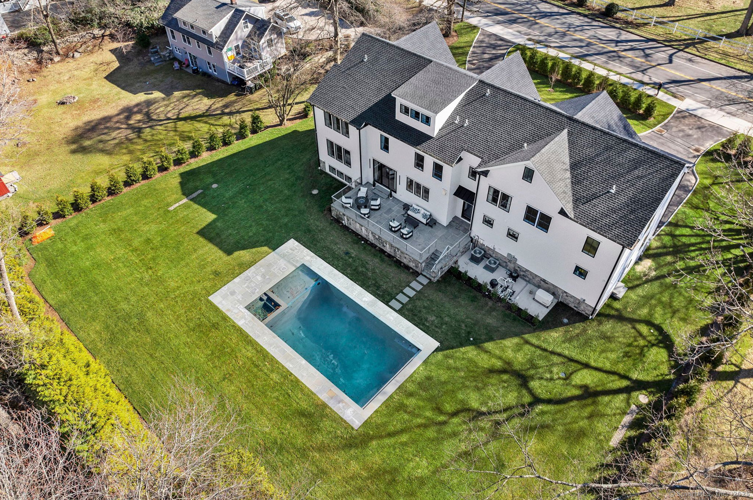 250 Tokeneke Road