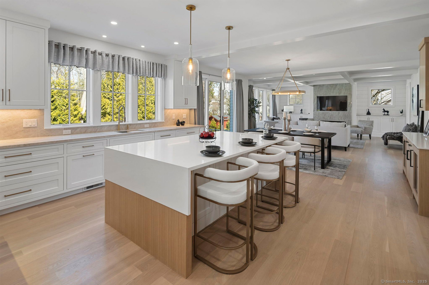 250 Tokeneke Road