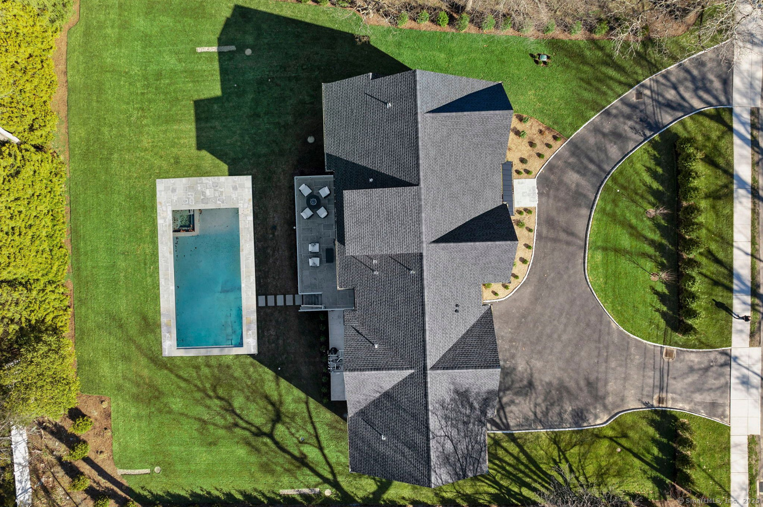 250 Tokeneke Road