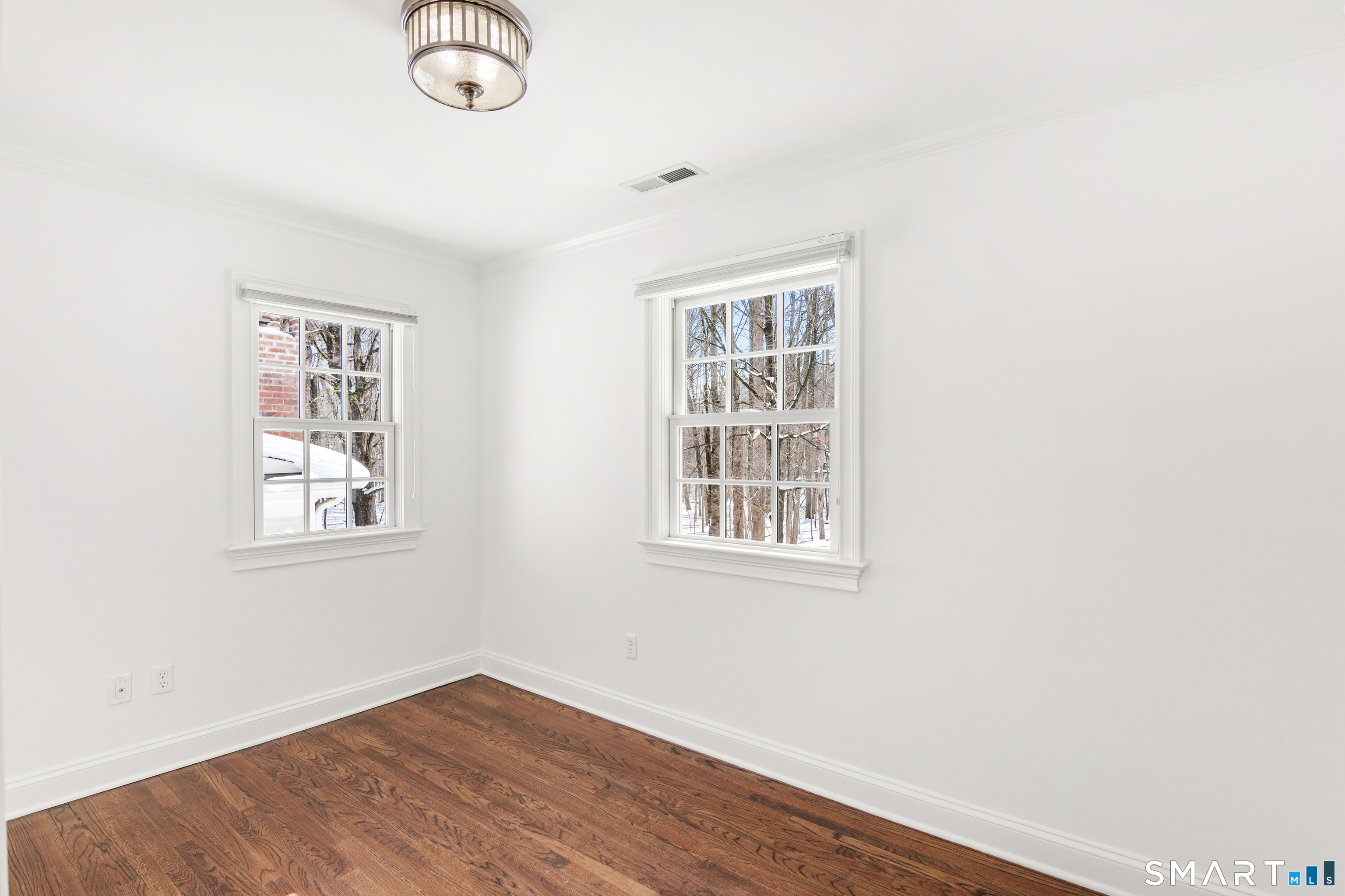 19 Circle Road