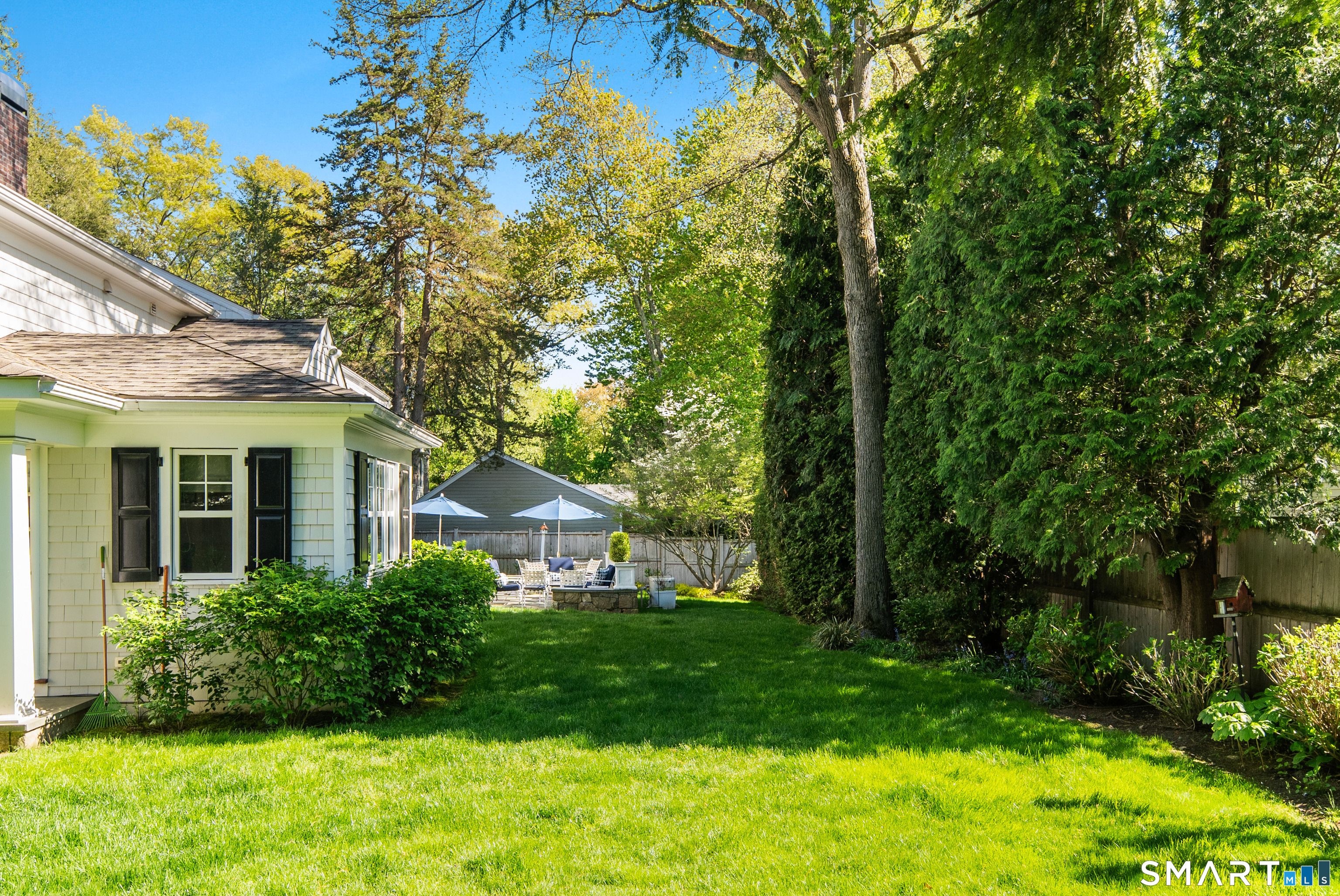 11 McLaren Road South