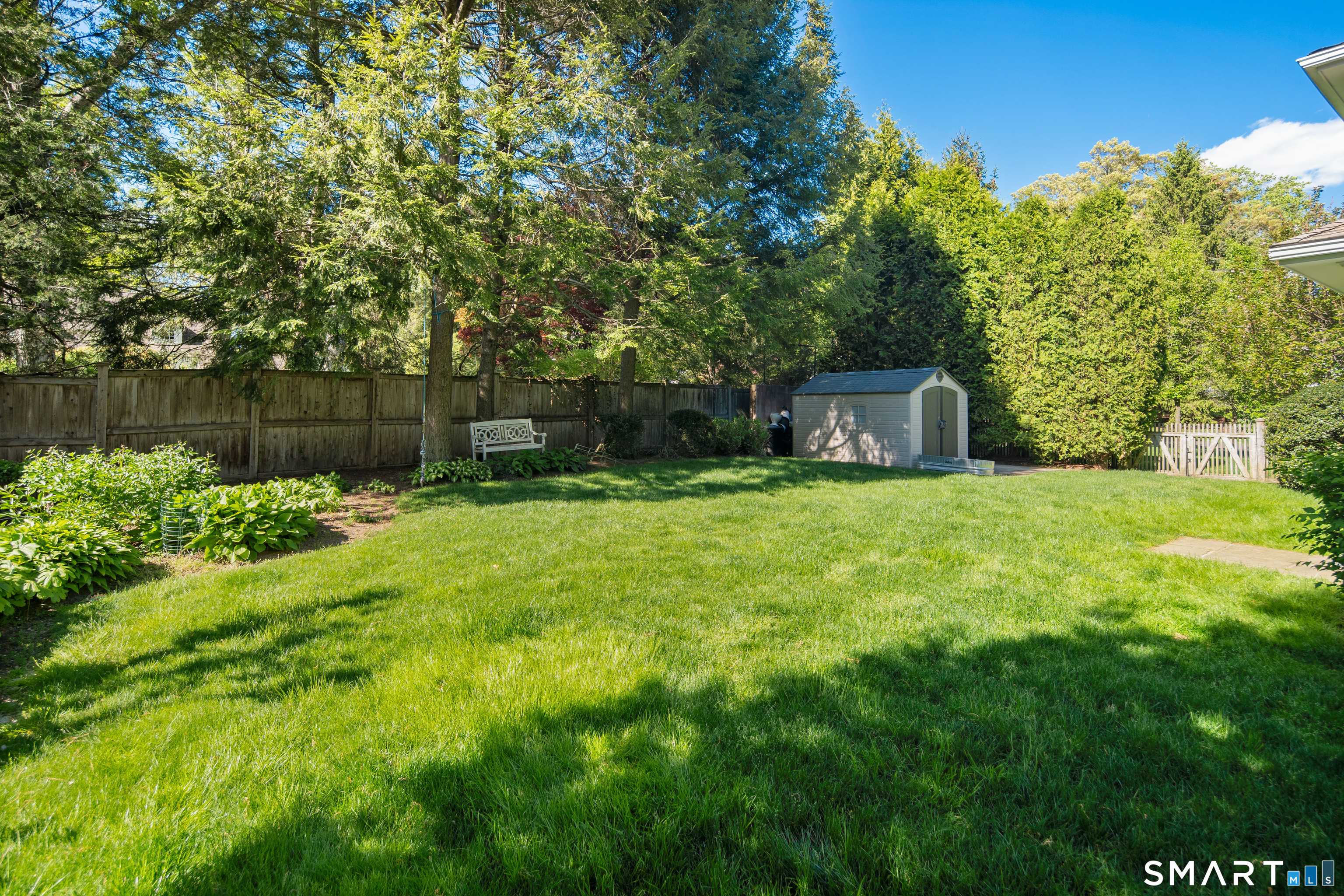 11 McLaren Road South