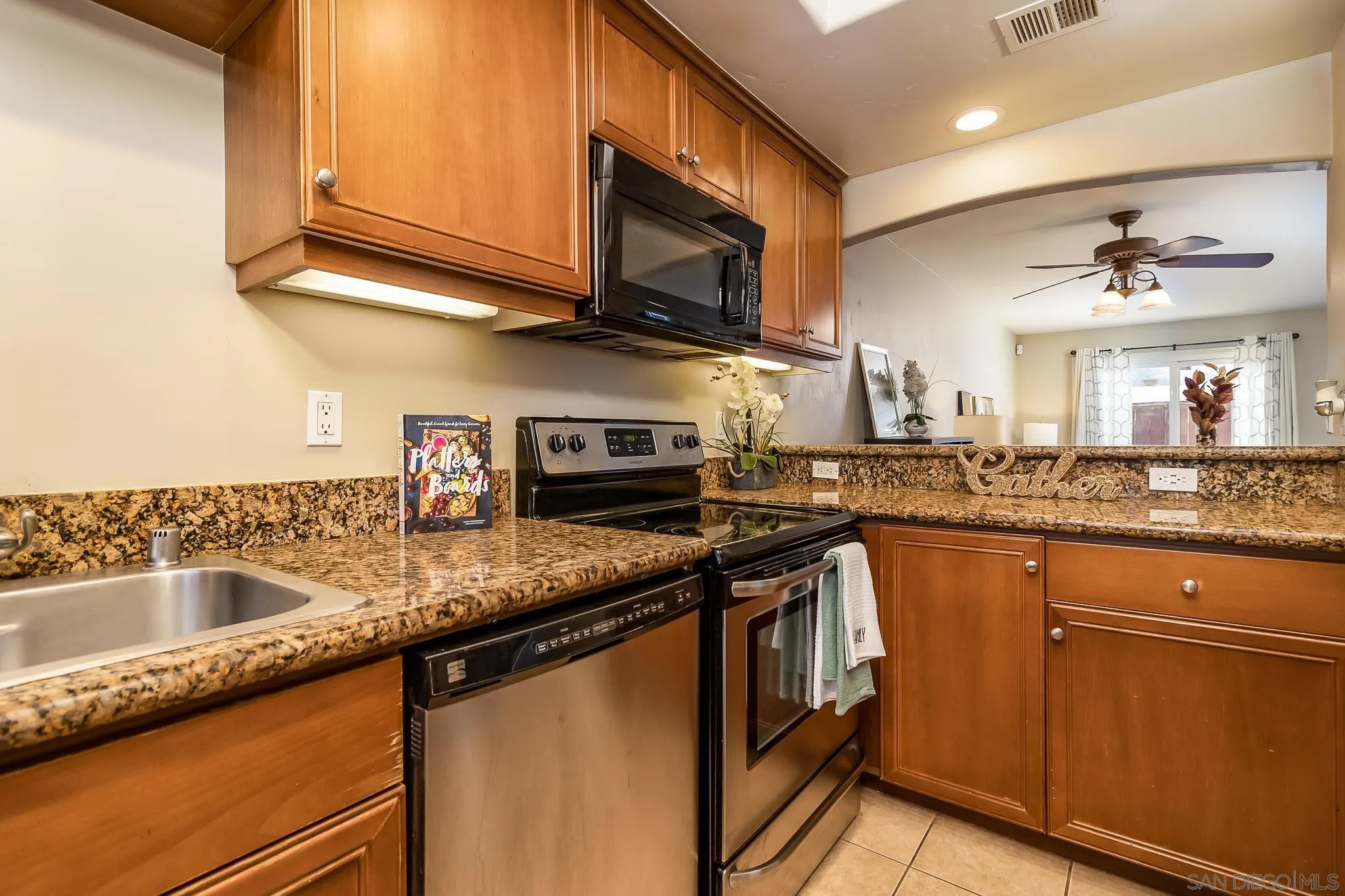 910 S Magnolia Ave Unit O