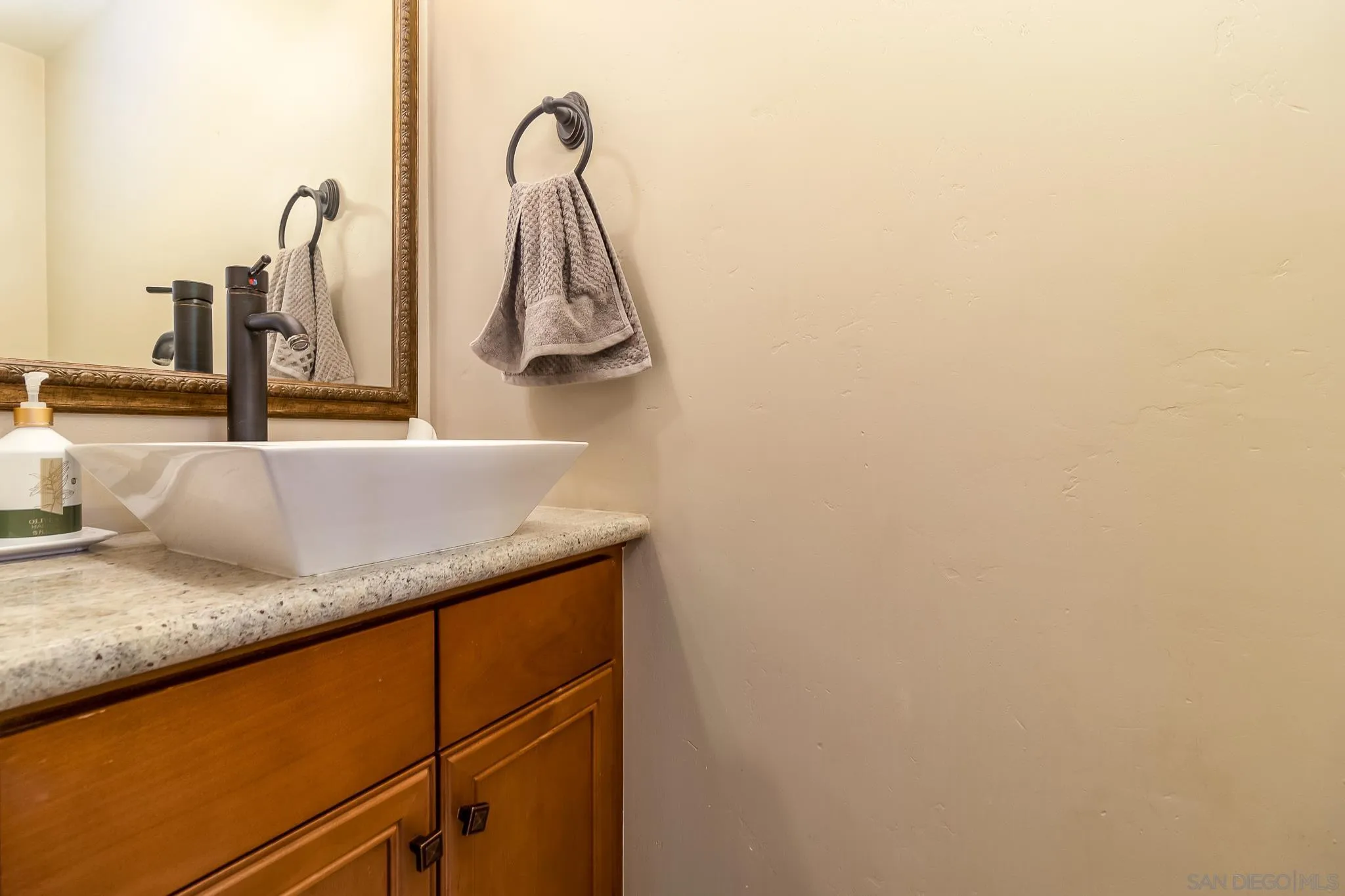 910 S Magnolia Ave Unit O