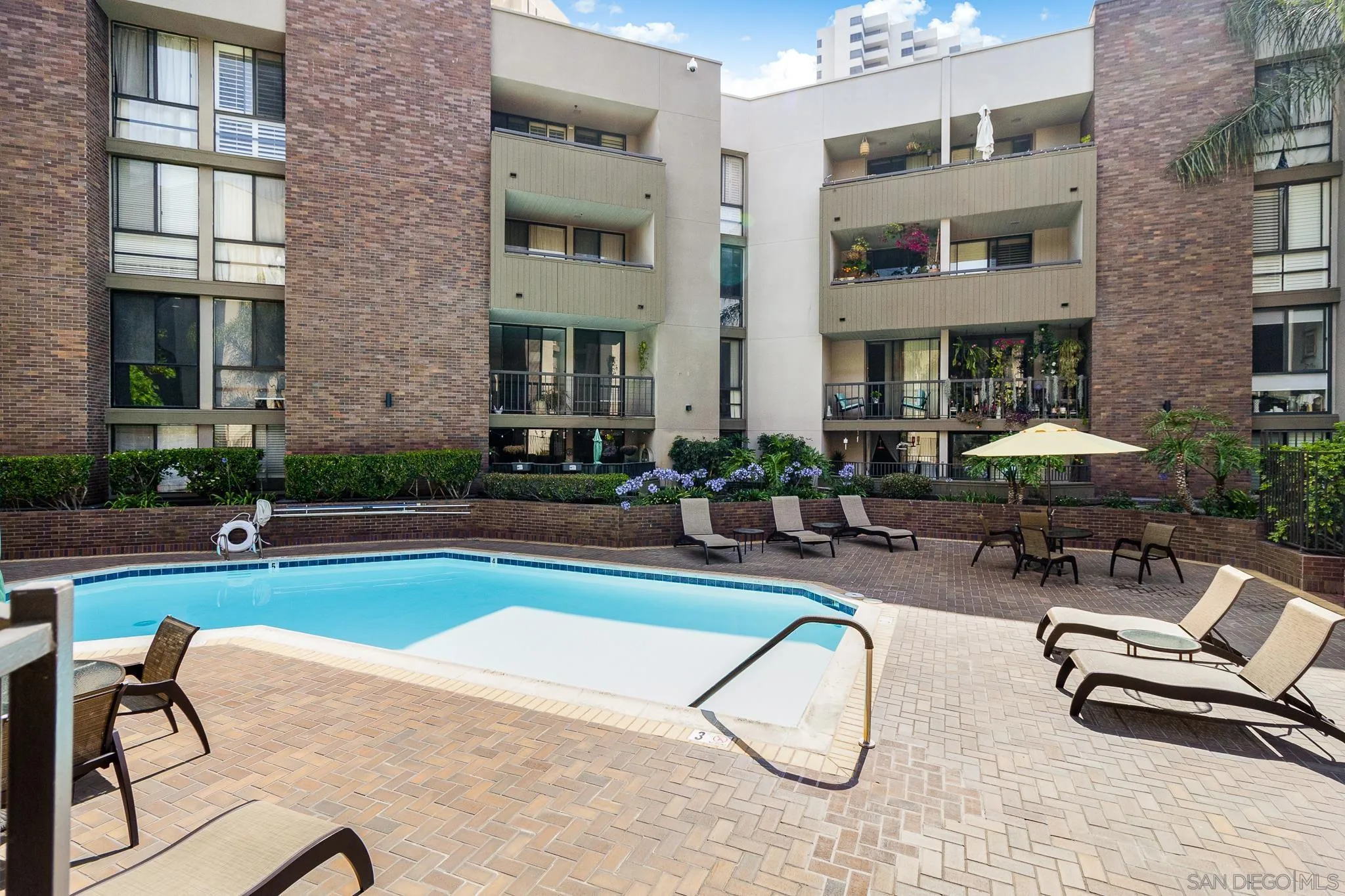 850 State St Unit 225