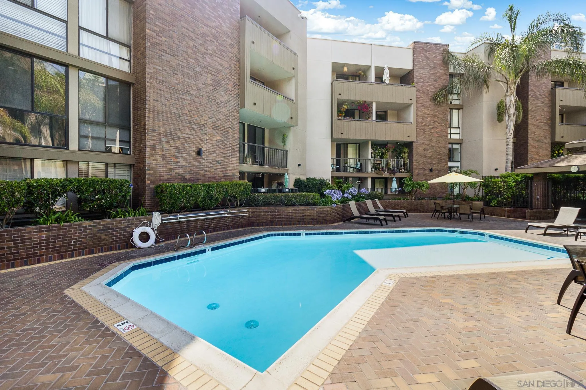 850 State St Unit 225