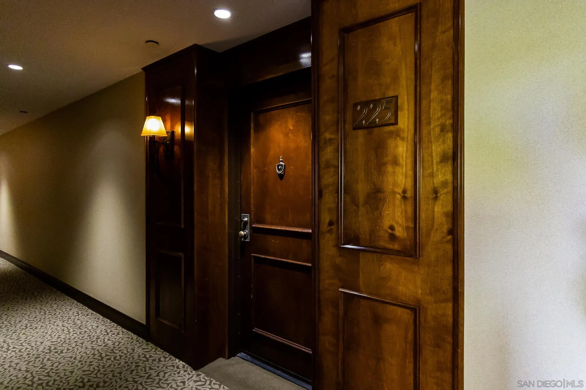 850 State St Unit 225